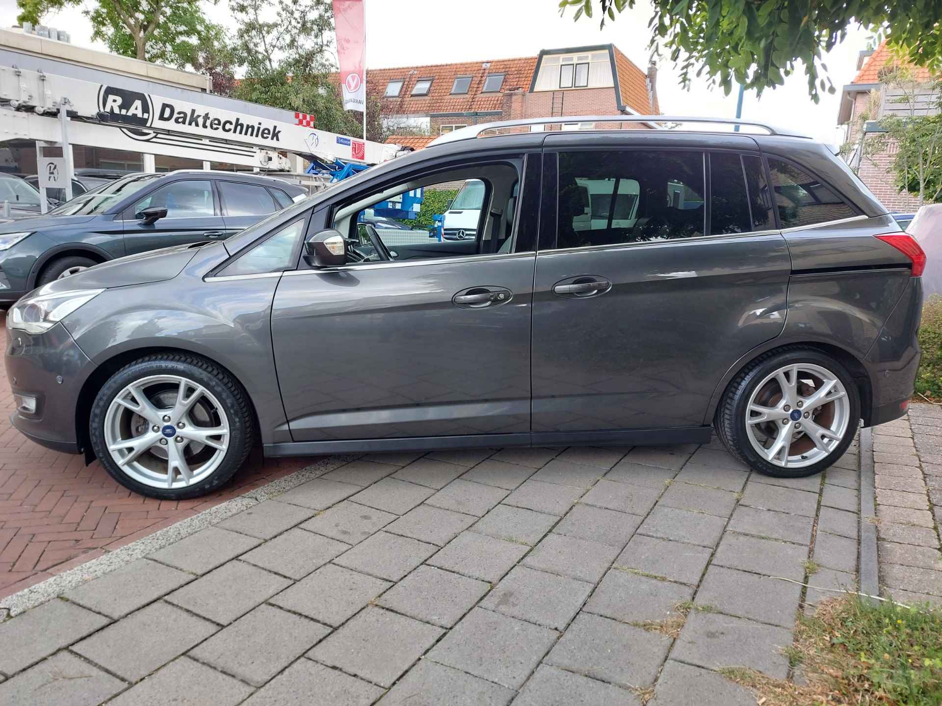 Ford Grand C-Max 1.0 Titanium - 2/17