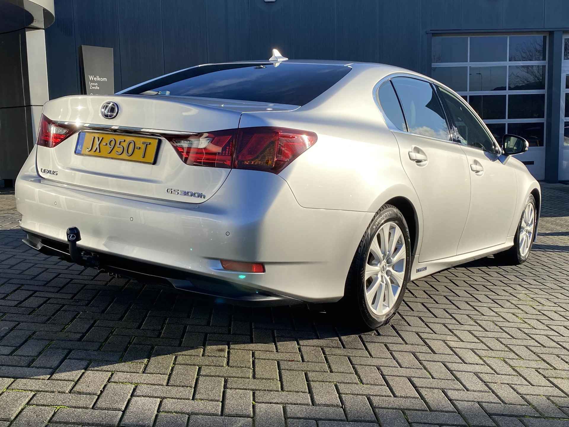 Lexus GS 300h Luxury Line TREKHAAK STOELVENTILATIE MARK LEVINSON STOELVERW STOELVENTI MEMORYSEAT BLIND SPOT KEYLESS - 3/42