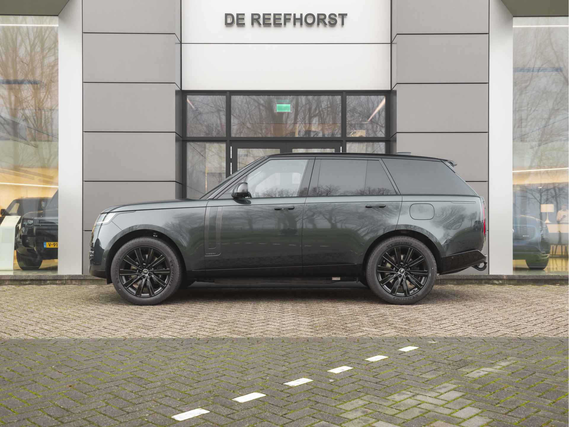 Land Rover Range Rover 3.0 P550e Autobiography PHEV | Shadow | Towing Pack | Middenconsole met koelfunctie | 4-ZONE Climate - 2/70