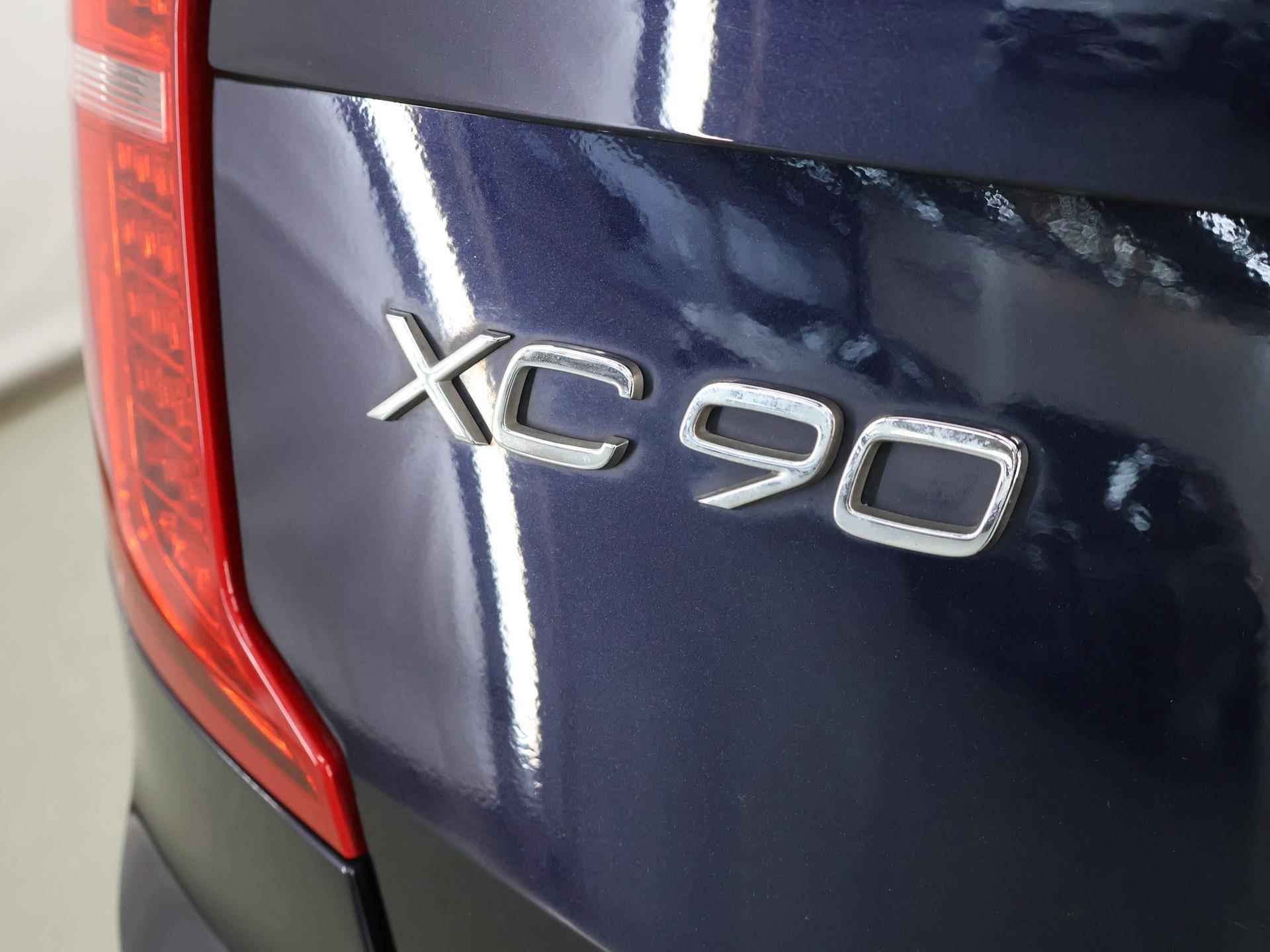 Volvo XC90 2.0 T8 Twin Engine AWD Inscription 7-Persoons. | Luchtvering | Trekhaak |  Panoramadak | Head-Up Display | Dodehoekdetectie | Stoelverwarming | - 42/44