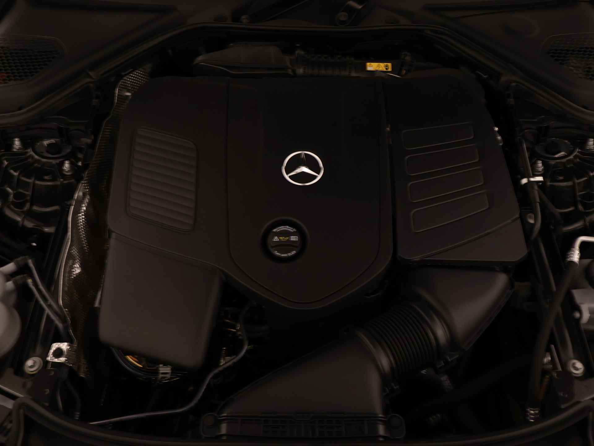 Mercedes-Benz E-Klasse 300 e Plug-In Hybride | Stoelverwarming / Ventilatie | Keyless Go | Digital Light | Sfeerverlichting | Memory | | Inclusief 24 maanden MB Certified garantie voor Europa. - 39/44