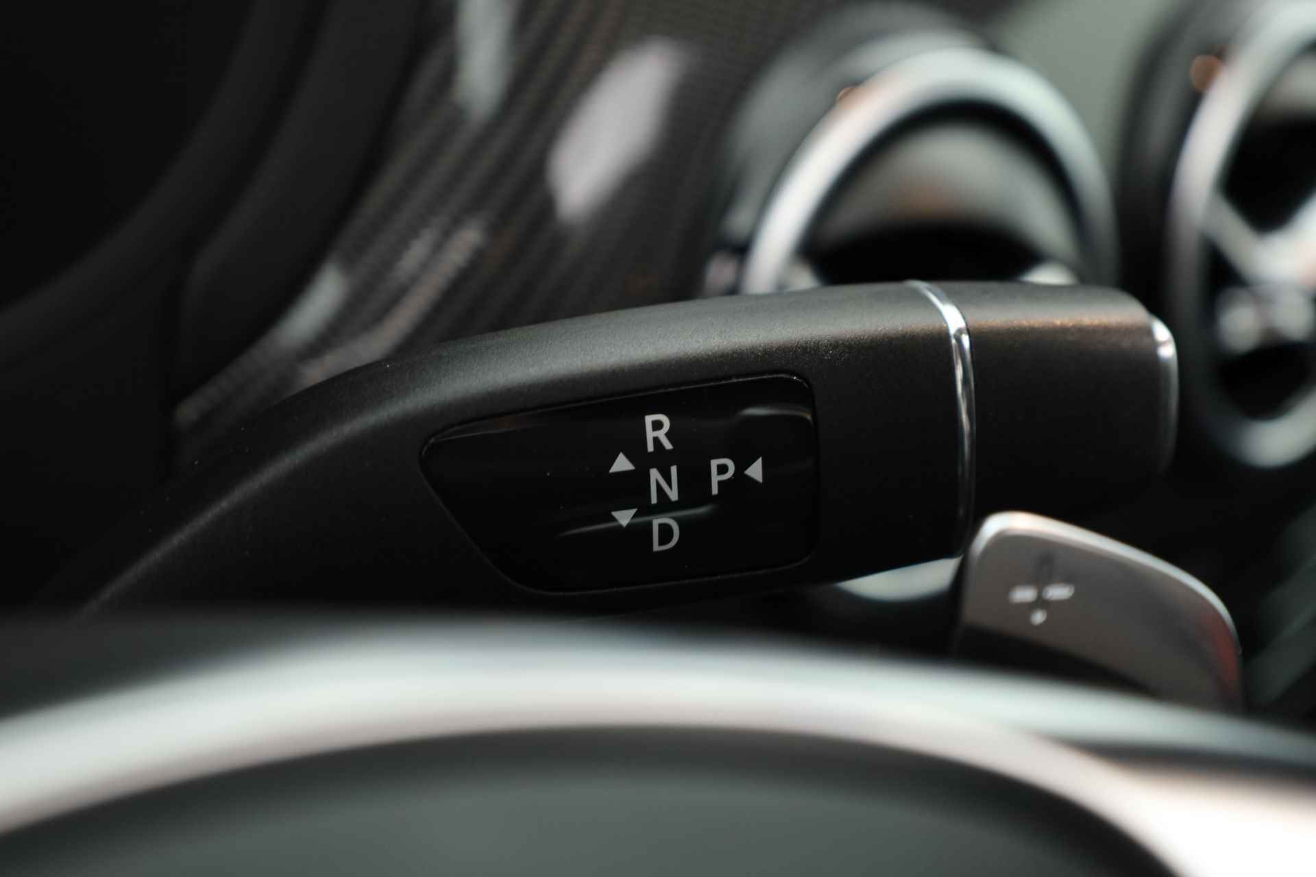 Mercedes-Benz B-Klasse 180 Ambition AMG-Line | Pano | Navi | LED | 18'' | Apple CarPlay | PDC - 6/32