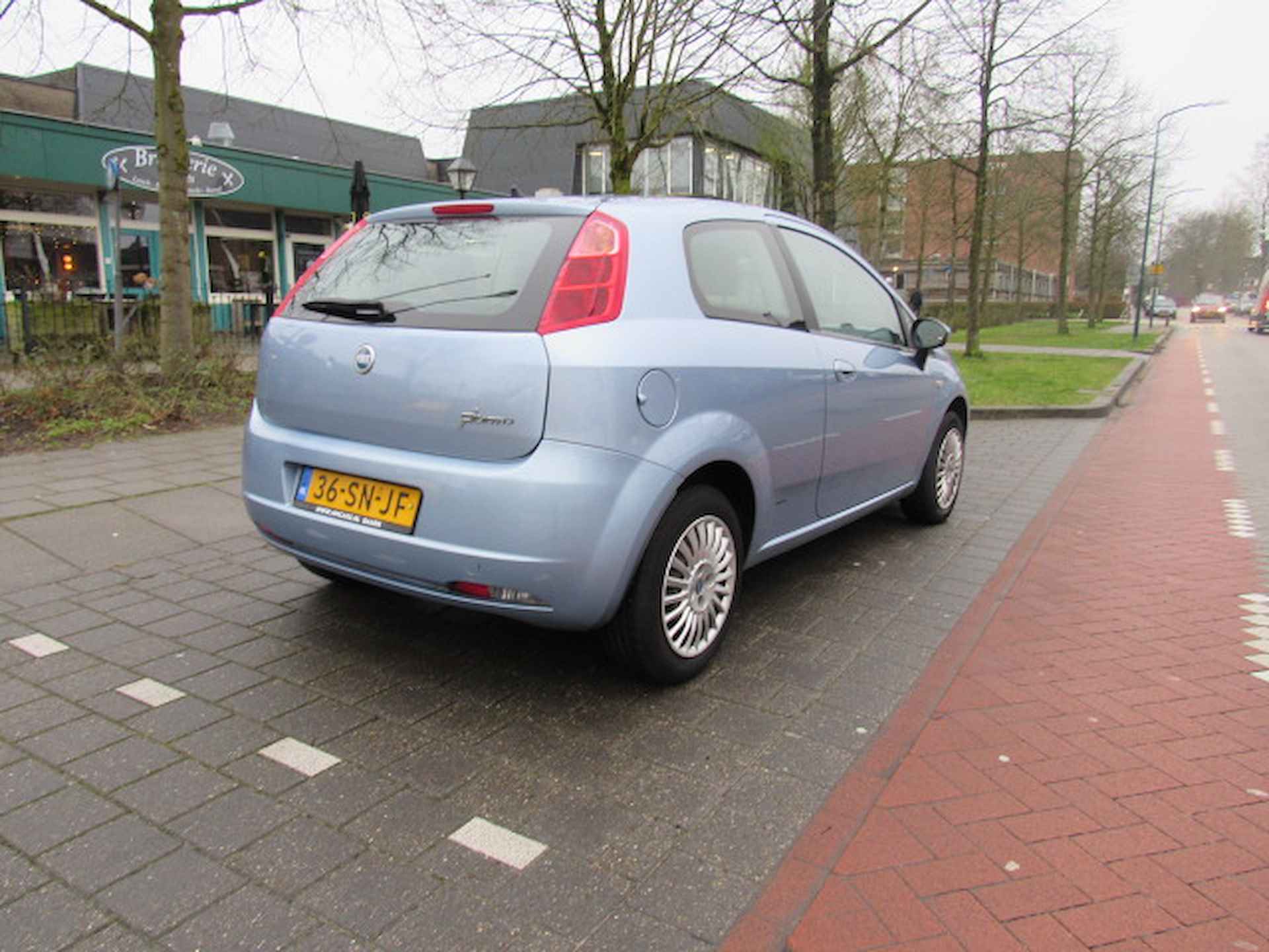 FIAT Punto 1.2 16V Airco 114.527 km nap - 4/10