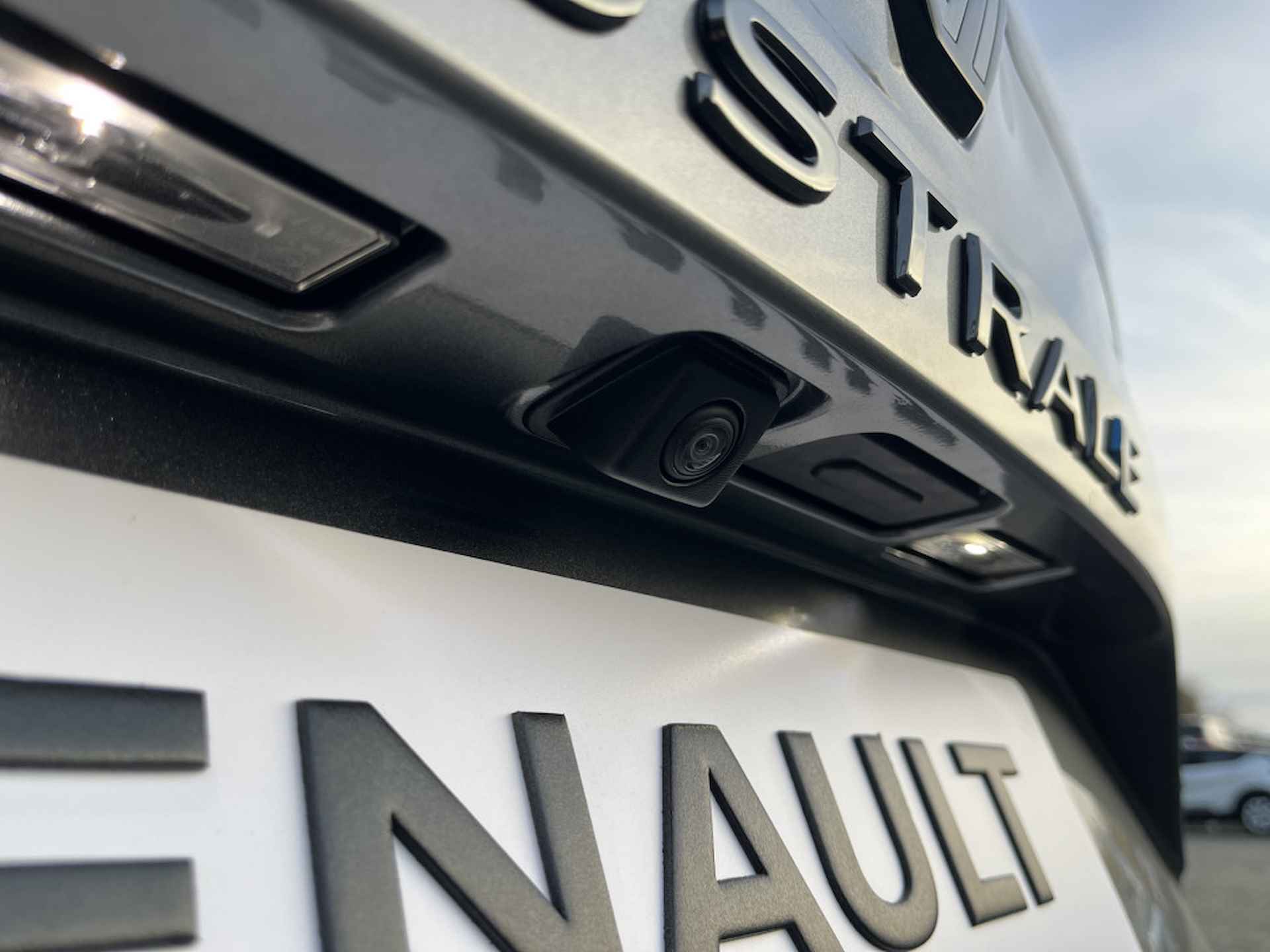 Renault Austral 1.2 E-Tech Hybrid 200 Techno Esprit Alpine Automaat | Onderhoudspakket en Verlengde Garantie tot 27.02.2026 | Navigatie | Camera - 9/23