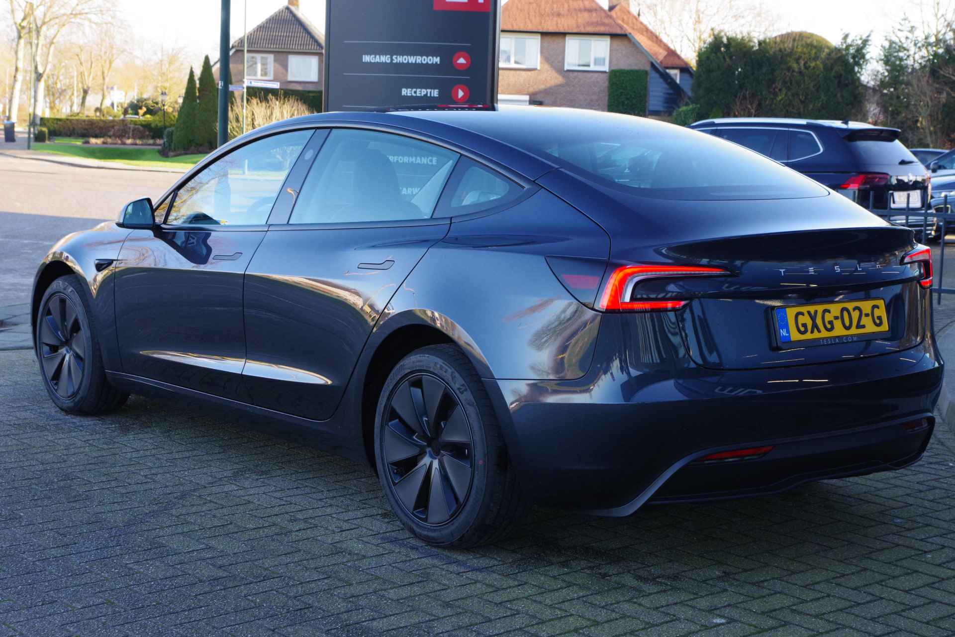 Tesla Model 3 Long Range RWD 78 kWh *PER-DIRECT LEVERBAAR*, Panoramadak, 4 x Stoelverwarming, Entertainment, 360 Camera - 12/55