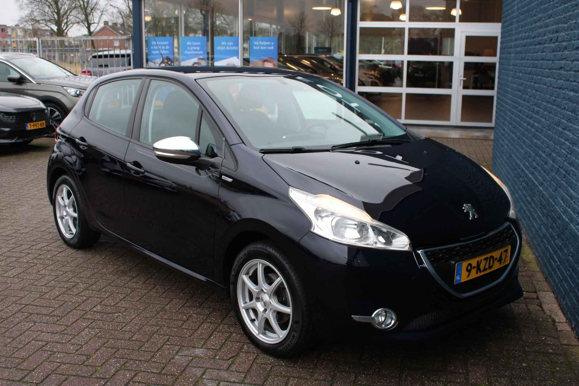 Peugeot 208 5drs 1.2 PureTech Urban Soul | Navigatie | Bluetooth | Parkeersensoren | 105.000km | - 9/29