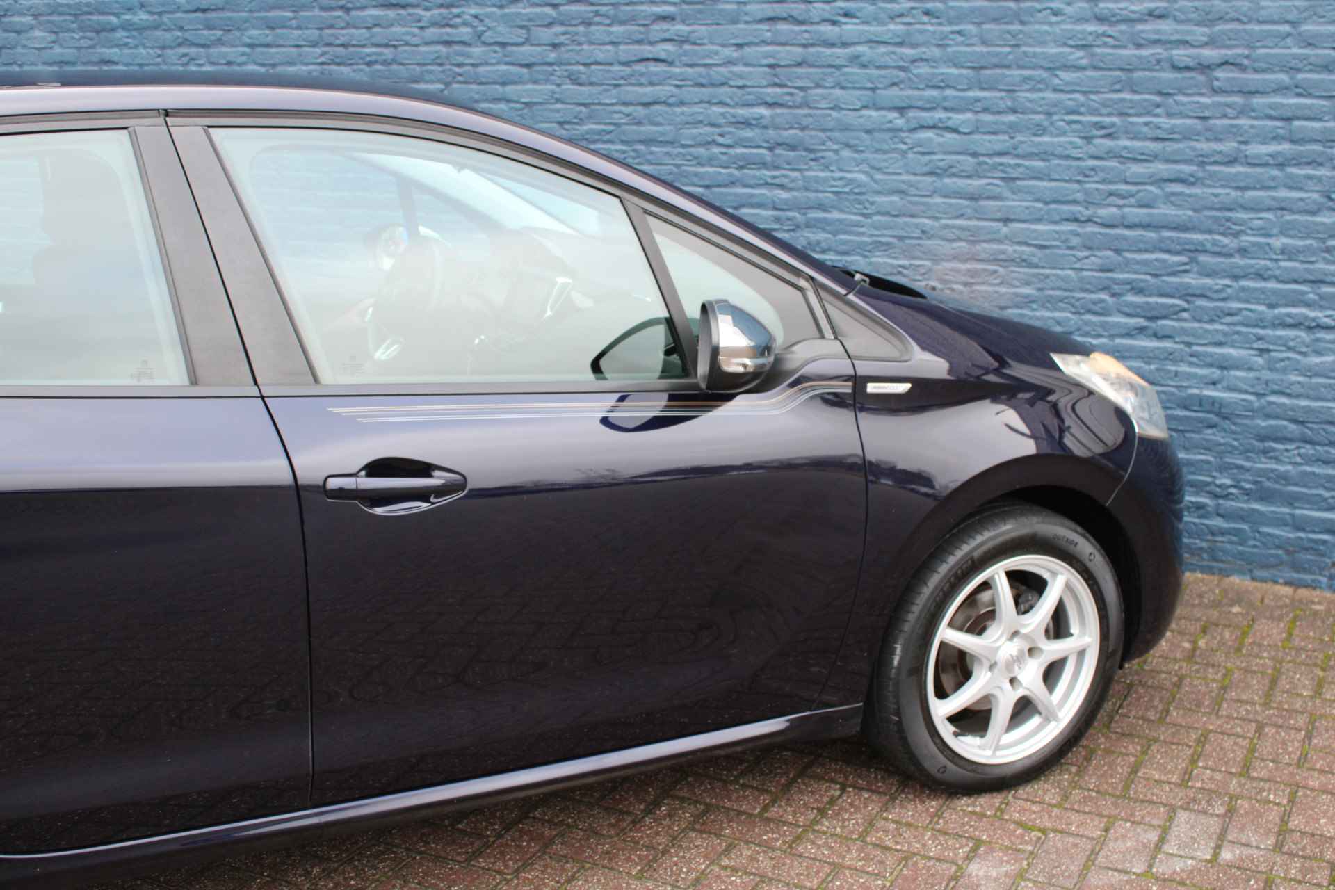 Peugeot 208 5drs 1.2 PureTech Urban Soul | Navigatie | Bluetooth | Parkeersensoren | 105.000km | - 10/29