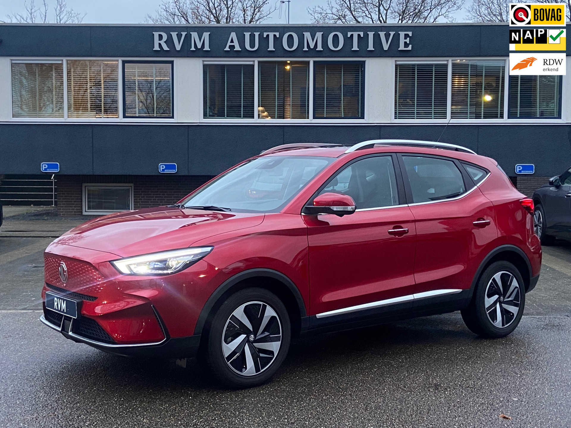 MG ZS EV Standard Range Luxury 50 kWh VAN 26.900 VOOR 22.877 EINDEJAARSVOORDEEL 4.023| ELEK. STOEL | MG GARANTIE T/M 9-2030