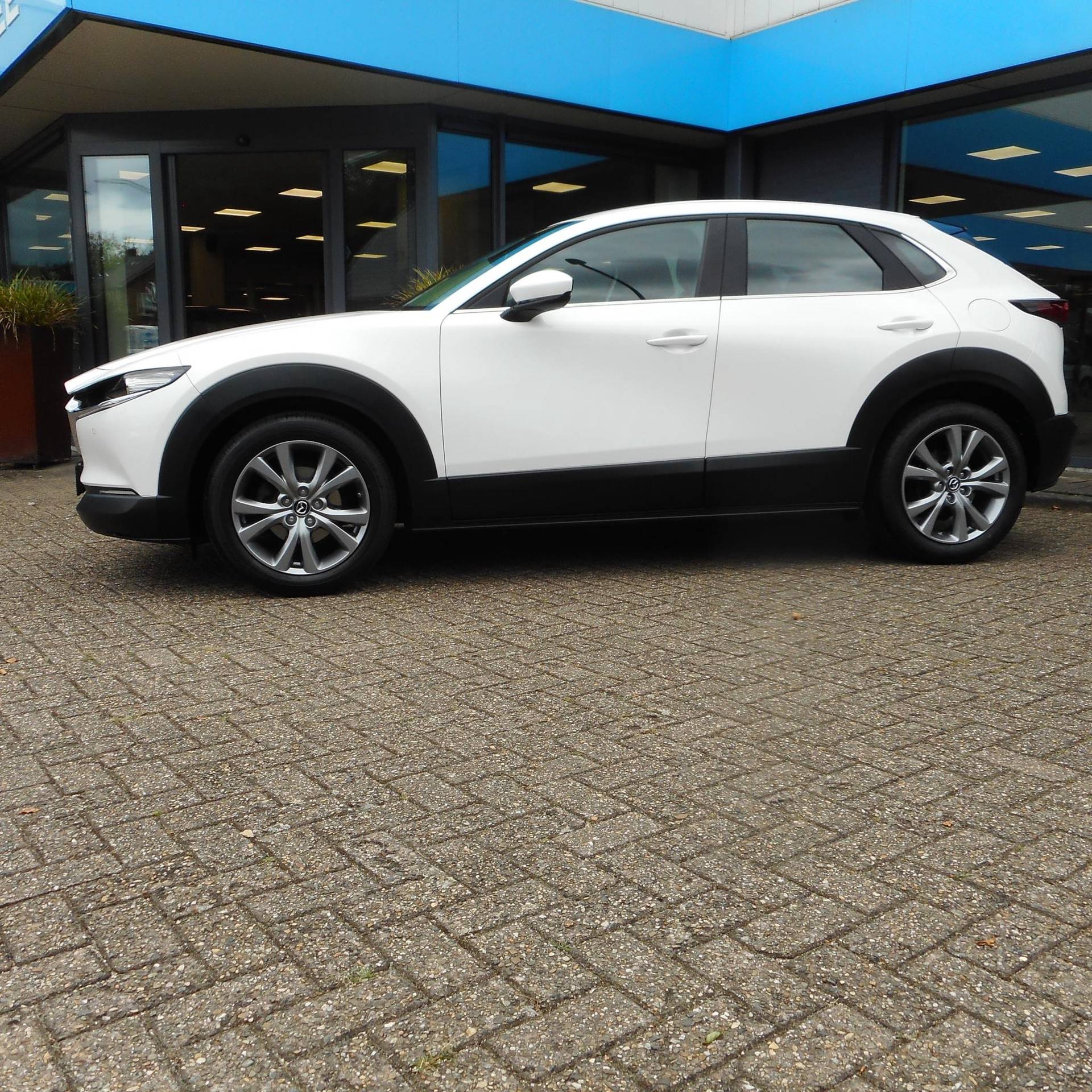 Mazda CX-30 2.0 e-SkyActiv-G Comfort - 5/36