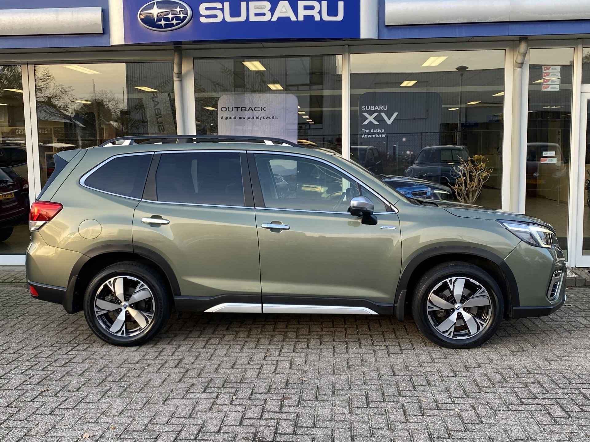 Subaru Forester 2.0i e-BOXER First Edition | Adaptieve Cruise Control | Stuurwielverwarming | Navigatie | Stoelverwarming voor + achter | Panoramadak | Afneembare trekhaak | - 34/47