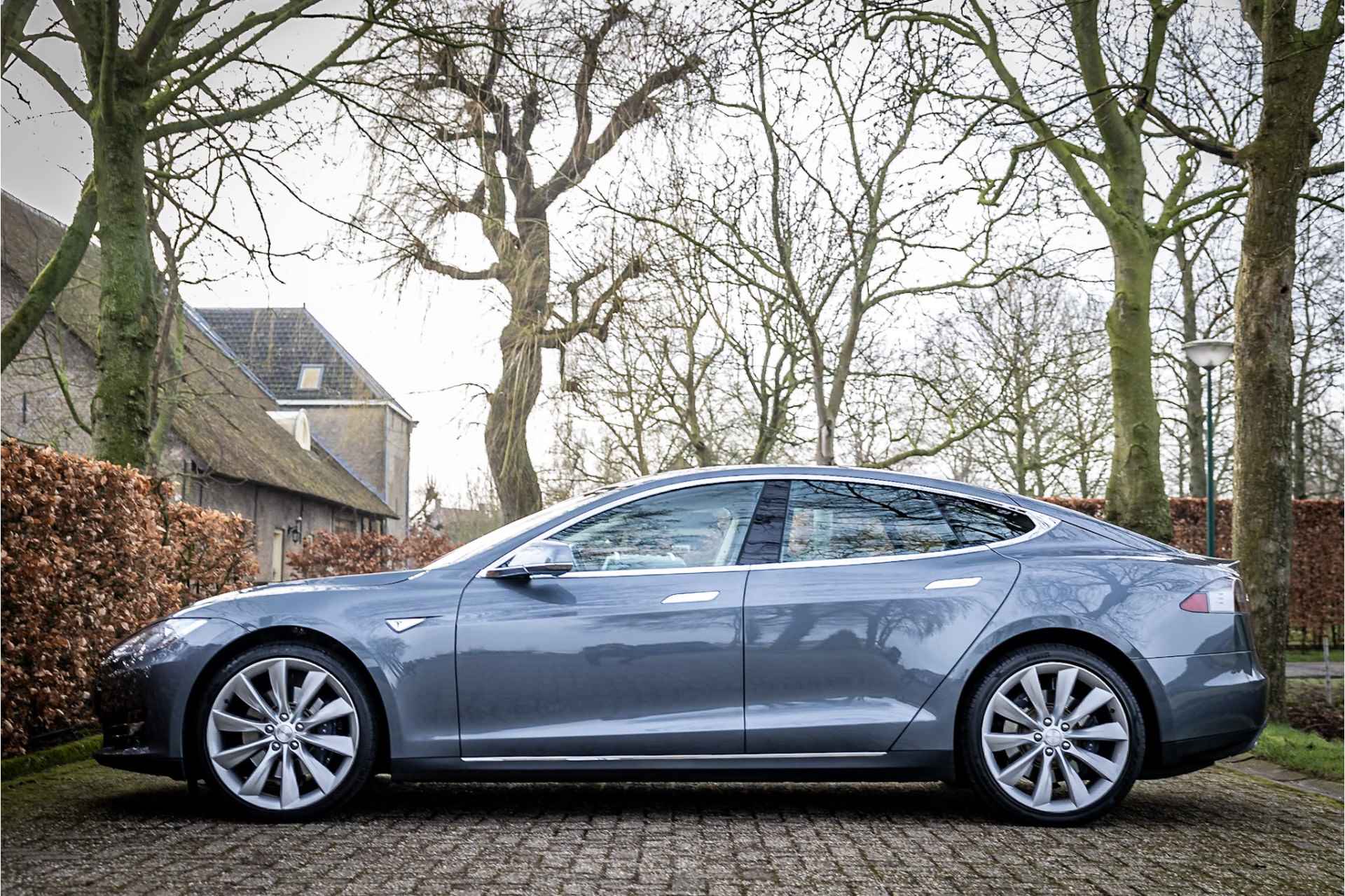 Tesla Model S 85 Base Lifetime Free Supercharge Luchtvering Panorama - 3/27