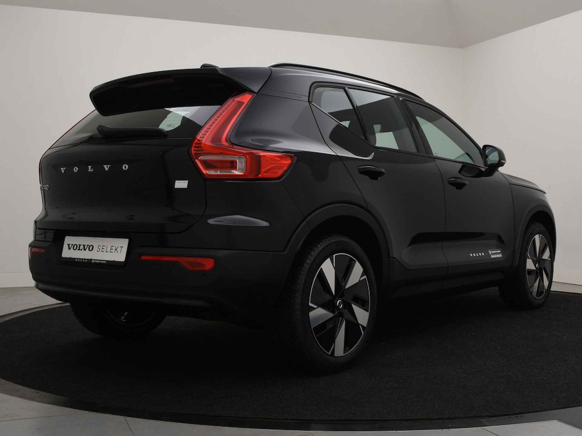 Volvo XC40 EXTENDED RANGE (SINGLE) CORE GOOGLE MAPS CAMERA PARK ASSIST V+A - 3/33