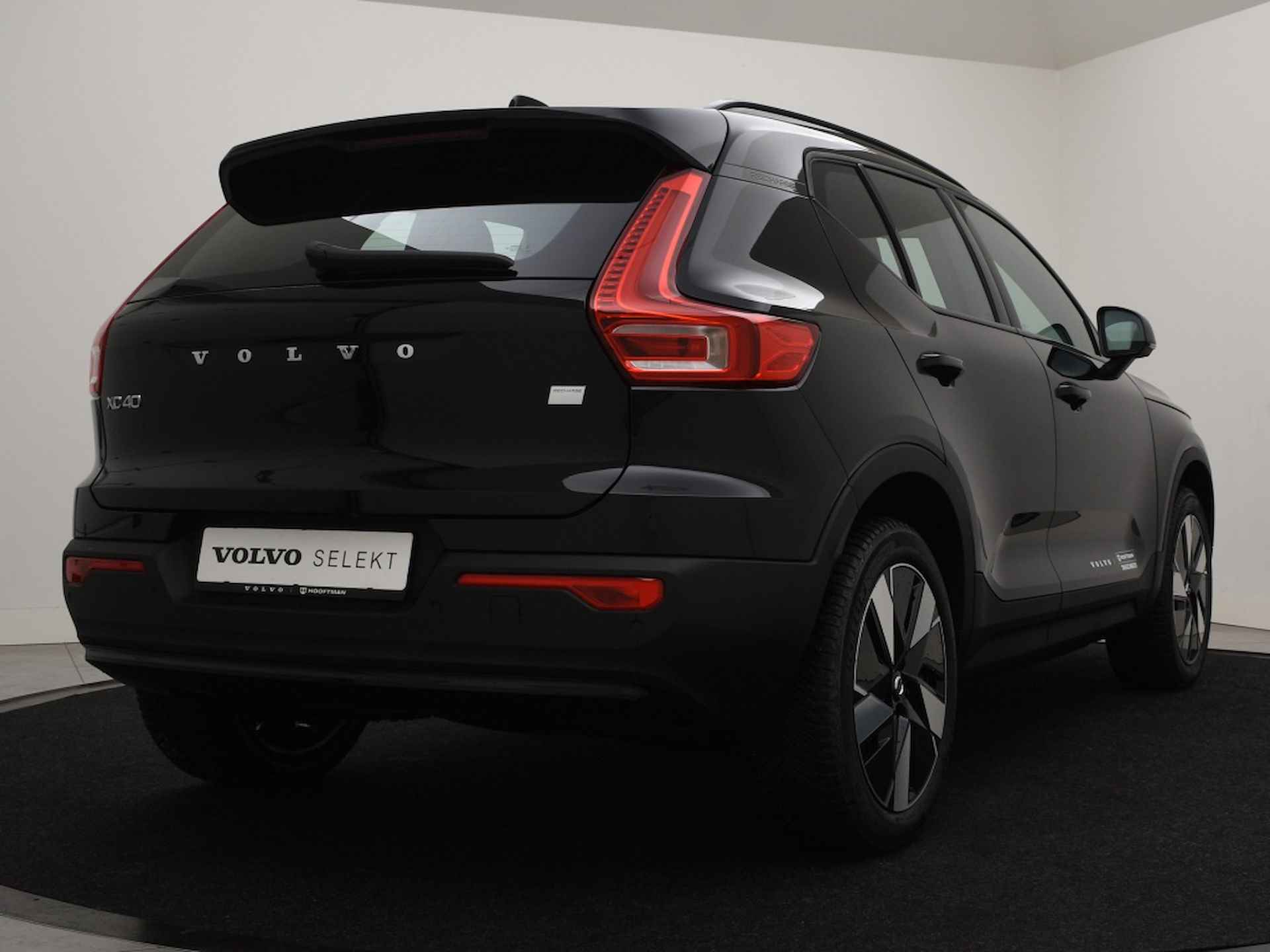 Volvo XC40 EXTENDED RANGE (SINGLE) CORE GOOGLE MAPS CAMERA PARK ASSIST V+A - 4/33