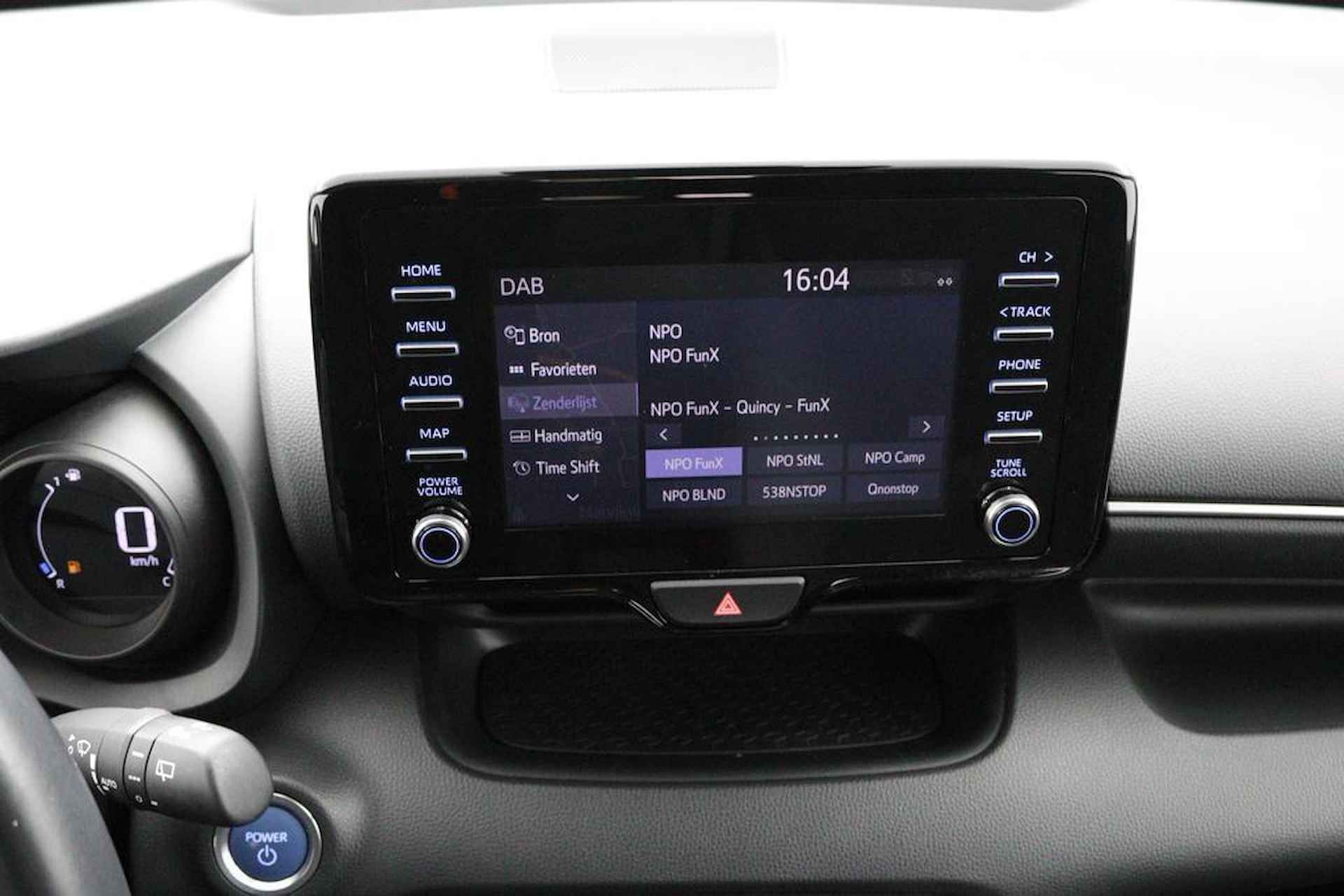 Toyota Yaris 1.5 Hybrid Dynamic Apple carplay/Android auto |  Lichtmetalen velgen | Keyless start/entry | - 45/46