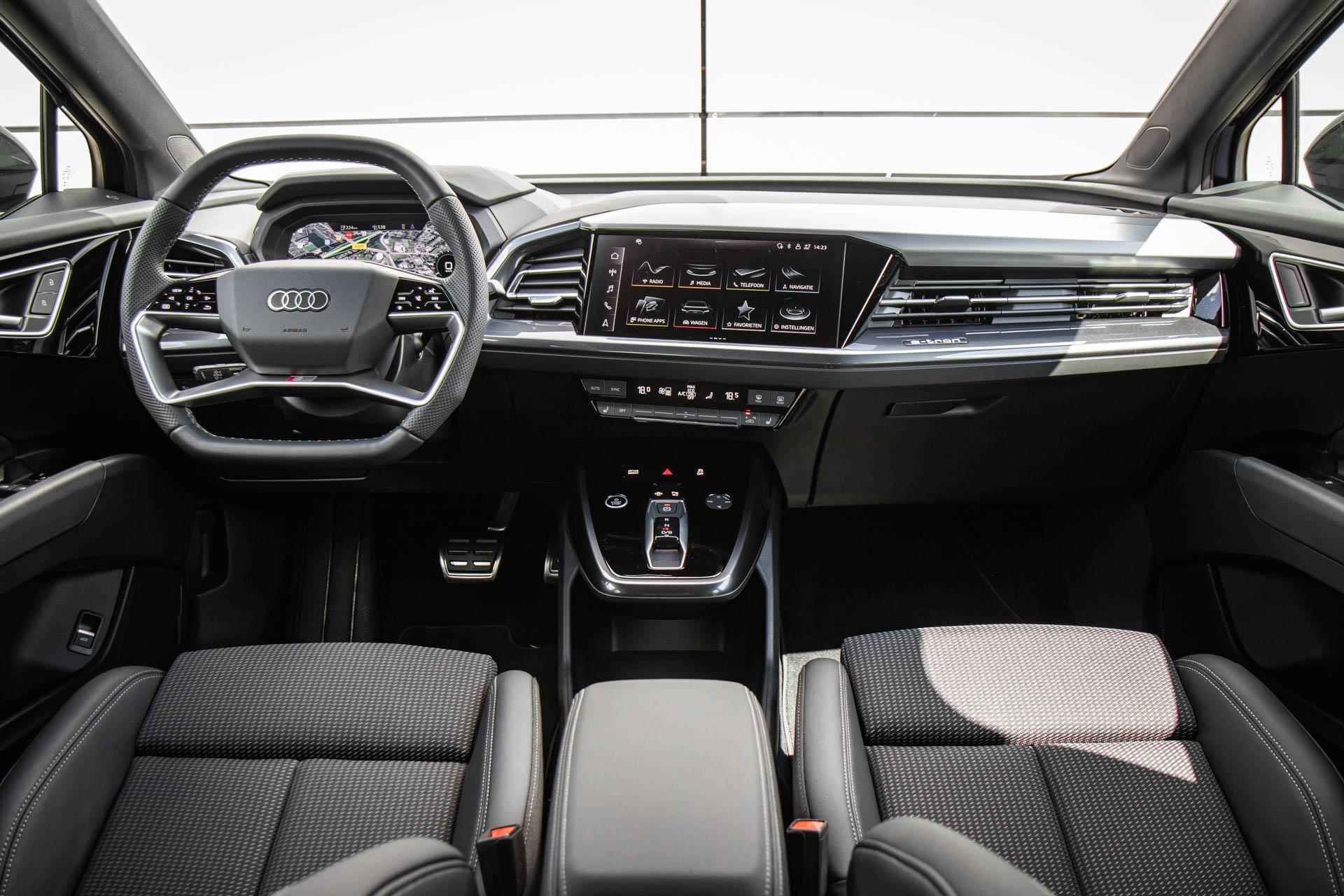 Audi Q4 e-tron 45 286pk S edition 82 kWh | Navigatie | Achteruitrijcamera | Sportstoelen | Adaptive Cruise - 40/43