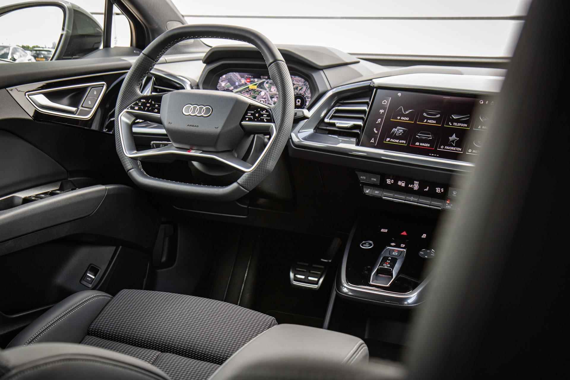 Audi Q4 e-tron 45 286pk S edition 82 kWh | Navigatie | Achteruitrijcamera | Sportstoelen | Adaptive Cruise - 41/43