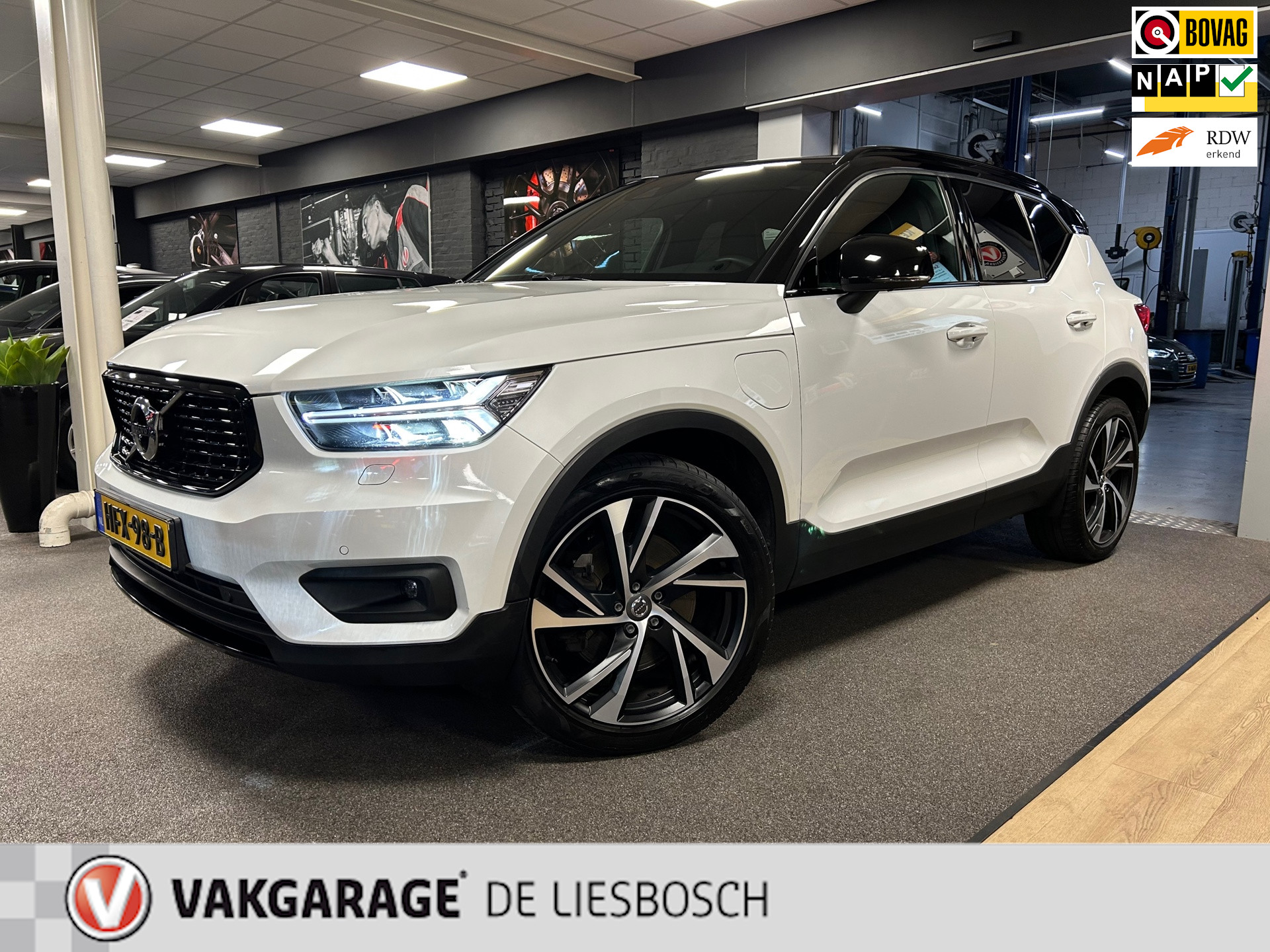 Volvo XC40 1.5 T5 Recharge Inscription,leer,pano,harman kardon,pilot assist