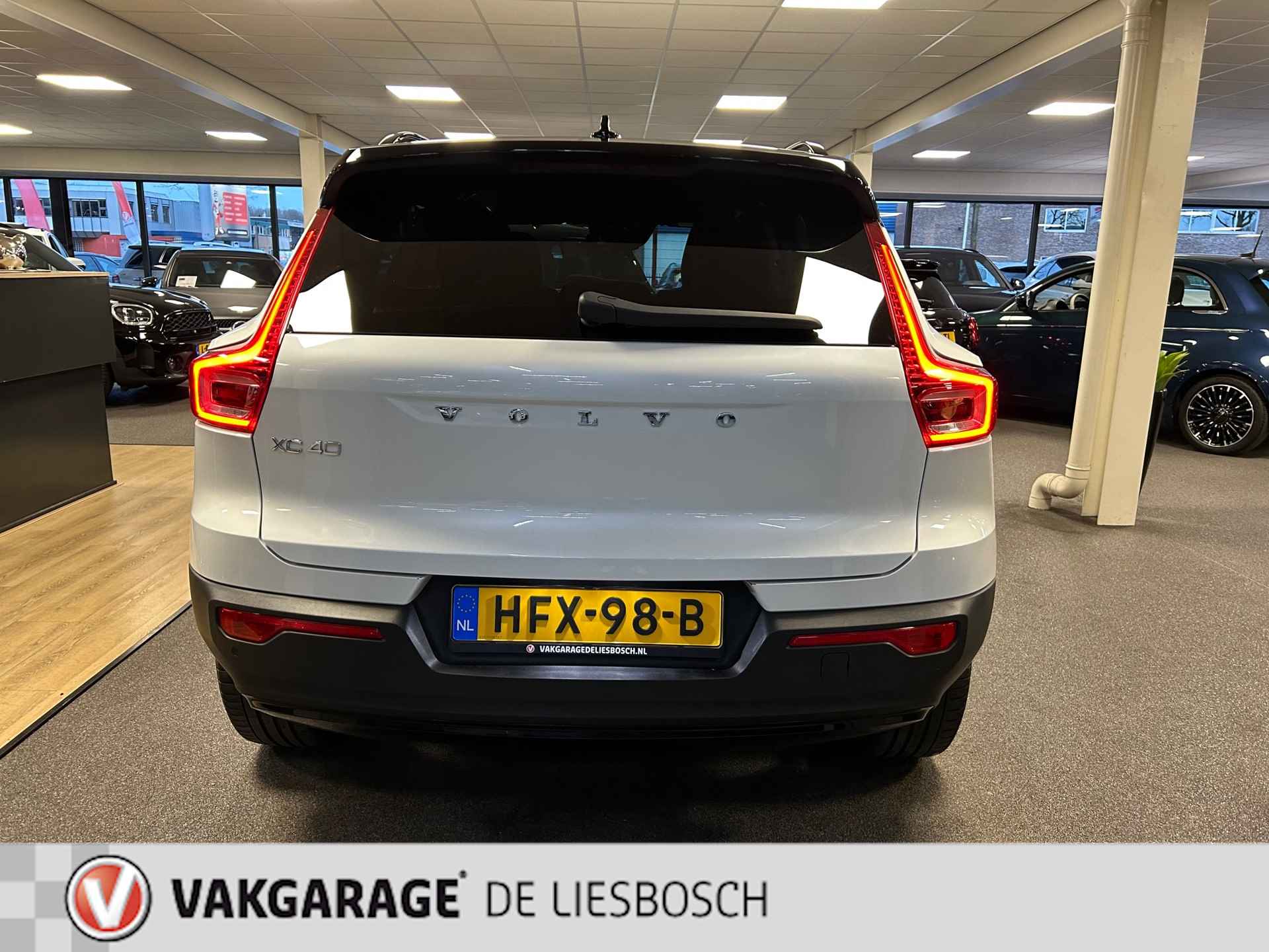 Volvo XC40 1.5 T5 Recharge Inscription,leer,pano,harman kardon,pilot assist - 8/31