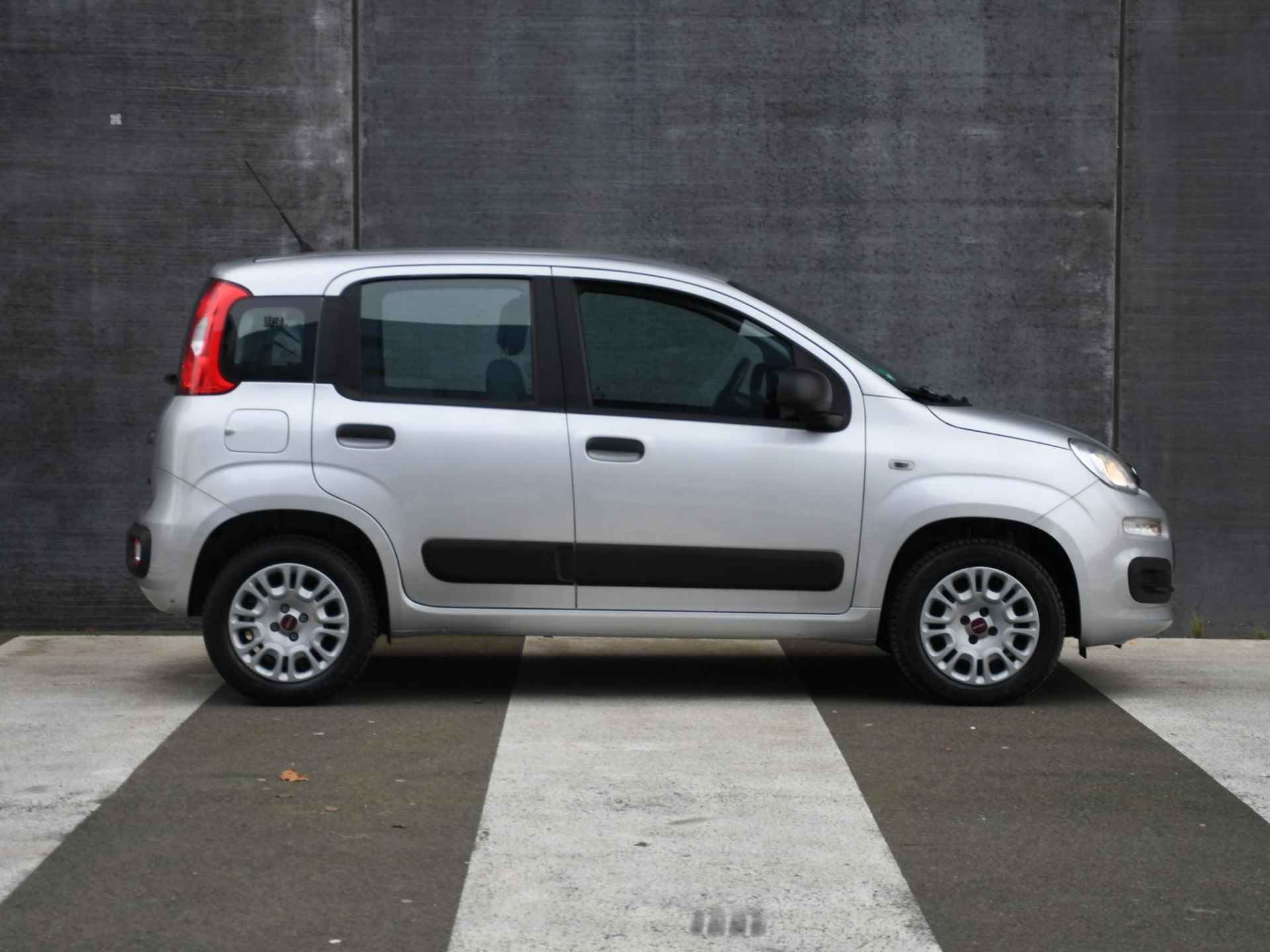 Fiat Panda Easy 1.2 69pk CITY DRIVING MODE | RADIO | USB | 24MND GARANTIE - 3/22