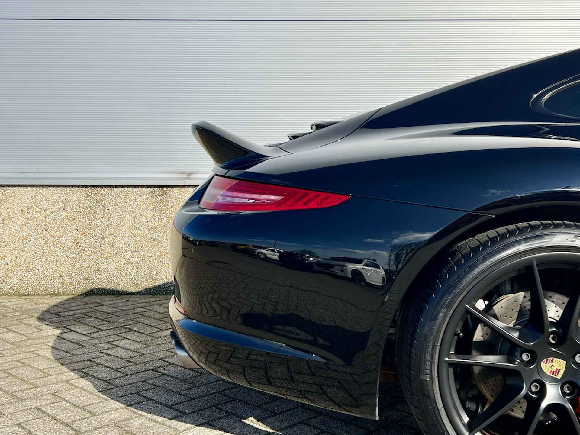 Porsche 911 3.8 Carrera S - 9/41