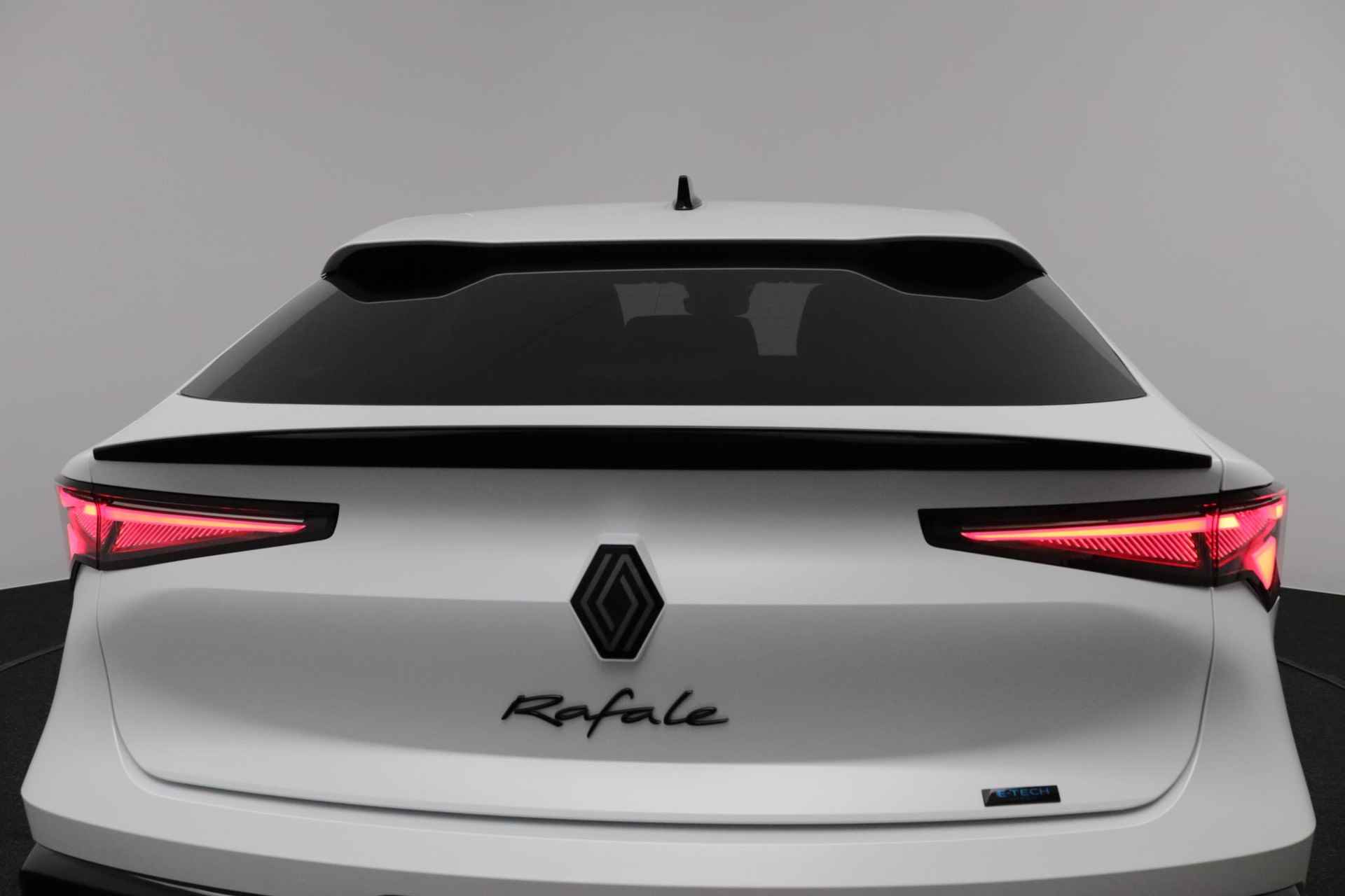 Renault Rafale E-Tech Full Hybrid 200 Esprit Alpine - 6/61