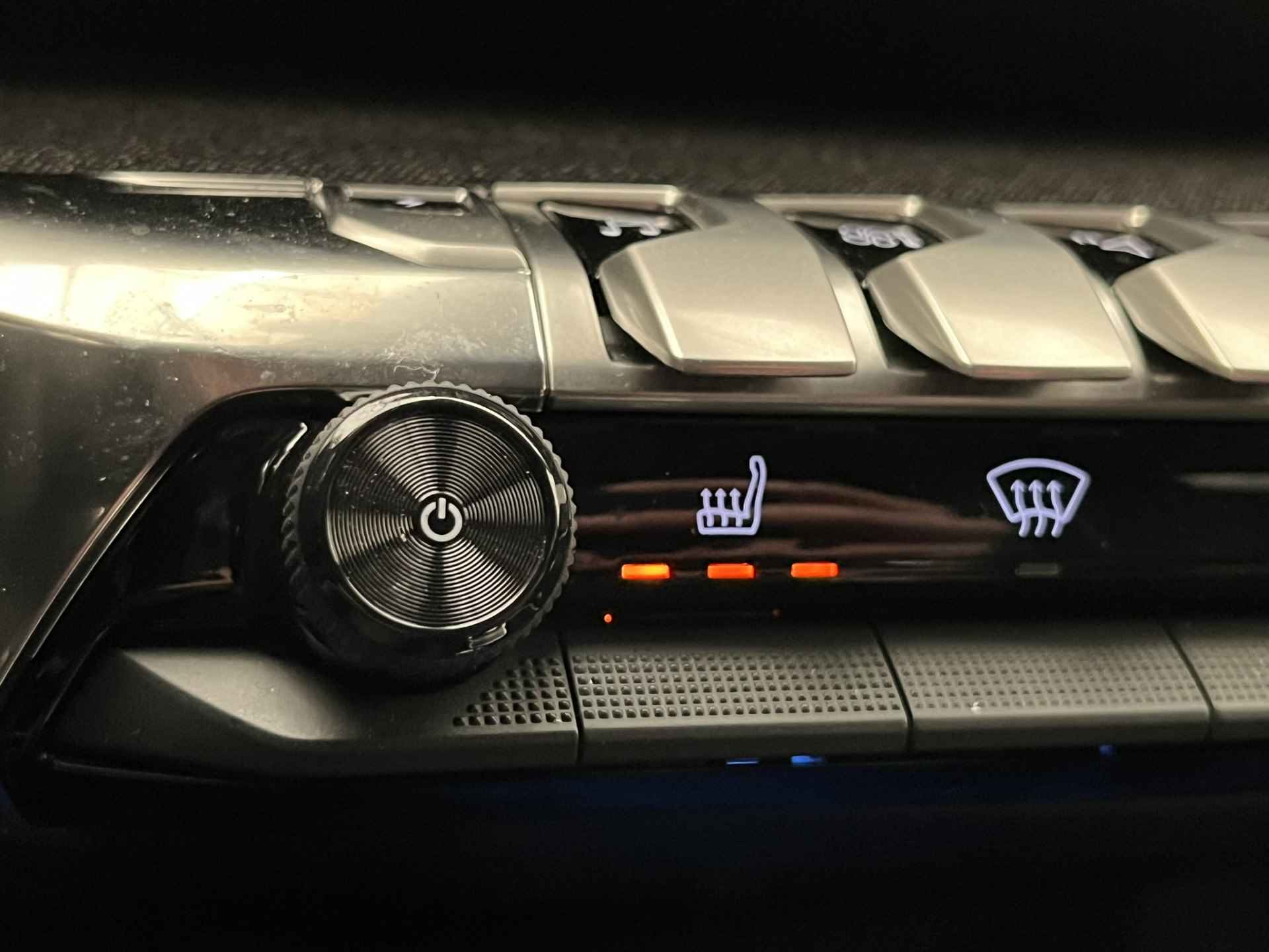 Peugeot 3008 Allure Pack Business HYbrid 225PK | Camera | Navigatie | Stoelverwarming | Elek. Achterklep | Parkeersensoren | Apple/Android Carplay | Chroom | 17" Lichtmetaal | Getint Glas | LED | Cruise | Clima - 6/49