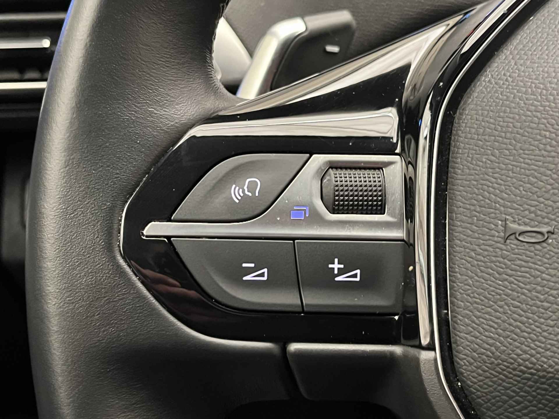 Peugeot 3008 Allure Pack Business HYbrid 225PK | Camera | Navigatie | Stoelverwarming | Elek. Achterklep | Parkeersensoren | Apple/Android Carplay | Chroom | 17" Lichtmetaal | Getint Glas | LED | Cruise | Clima - 18/49