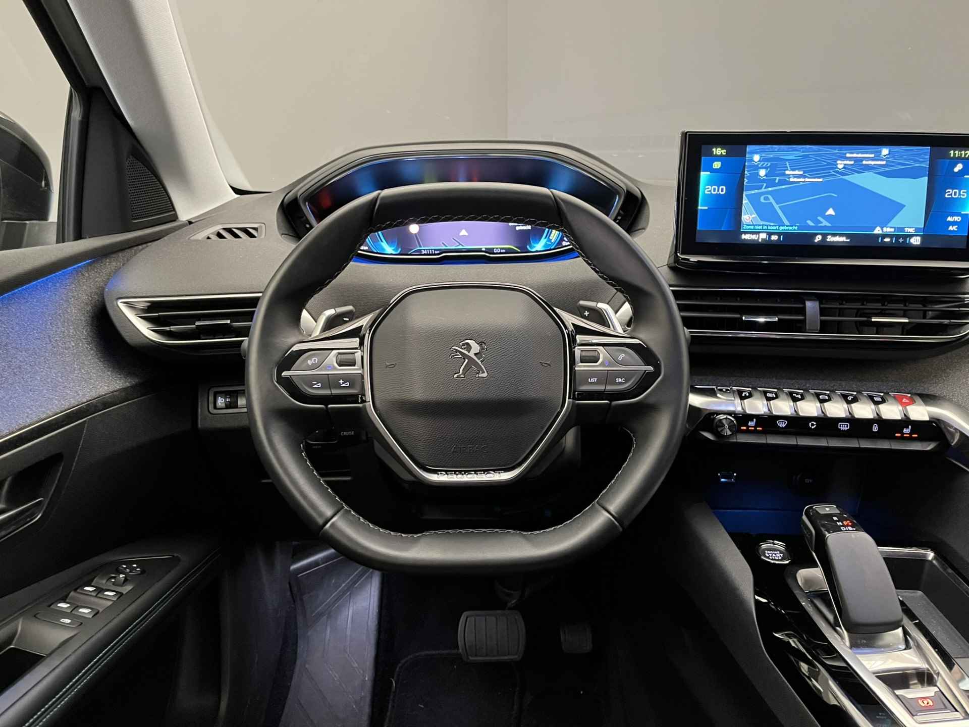 Peugeot 3008 Allure Pack Business HYbrid 225PK | Camera | Navigatie | Stoelverwarming | Elek. Achterklep | Parkeersensoren | Apple/Android Carplay | Chroom | 17" Lichtmetaal | Getint Glas | LED | Cruise | Clima - 45/49