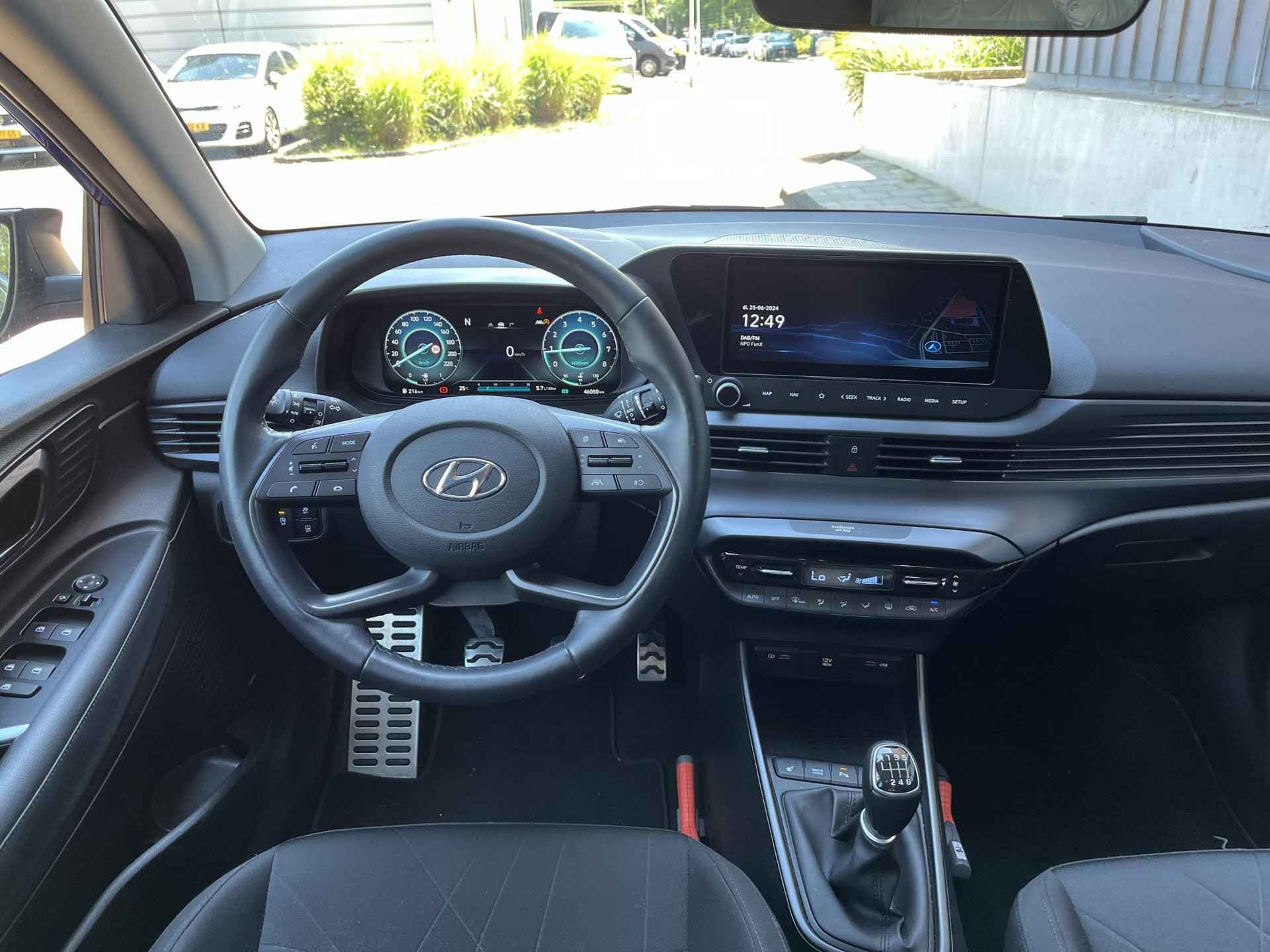 Hyundai Bayon 1.0 T-GDI 100 PK Premium | Navigatie & Apple/Android multimedia | Climate control | Keyless entry | Stoel & stuur verwarming | - 14/43