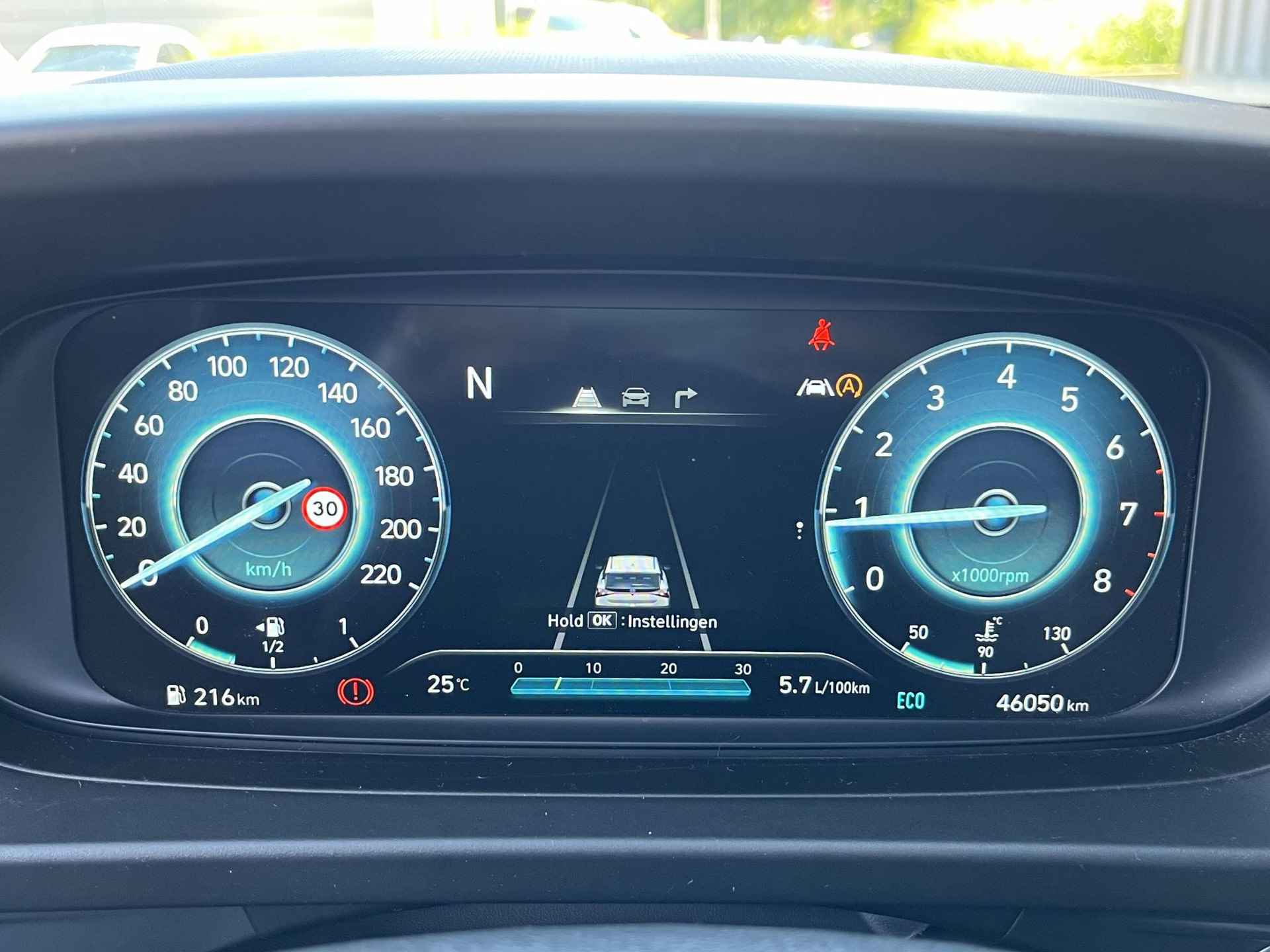 Hyundai Bayon 1.0 T-GDI 100 PK Premium | Navigatie & Apple/Android multimedia | Climate control | Keyless entry | Stoel & stuur verwarming | - 28/43