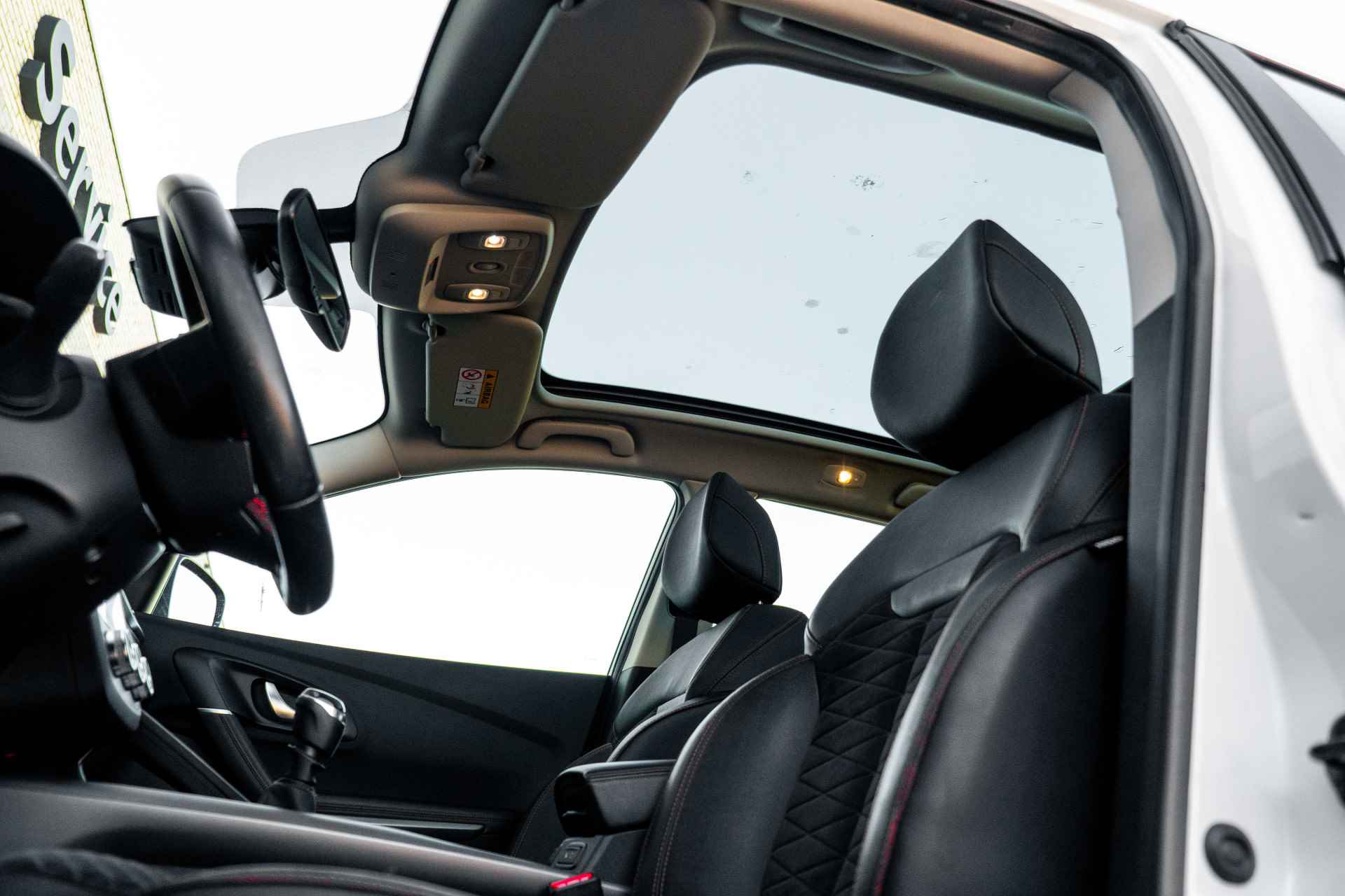 Renault Kadjar 1.3 TCe 160 PK Black Edition | BOSE | TREKHAAK | WINTERPAKKET | incl. Bovag rijklaarpakket met 12 maanden garantie - 39/60