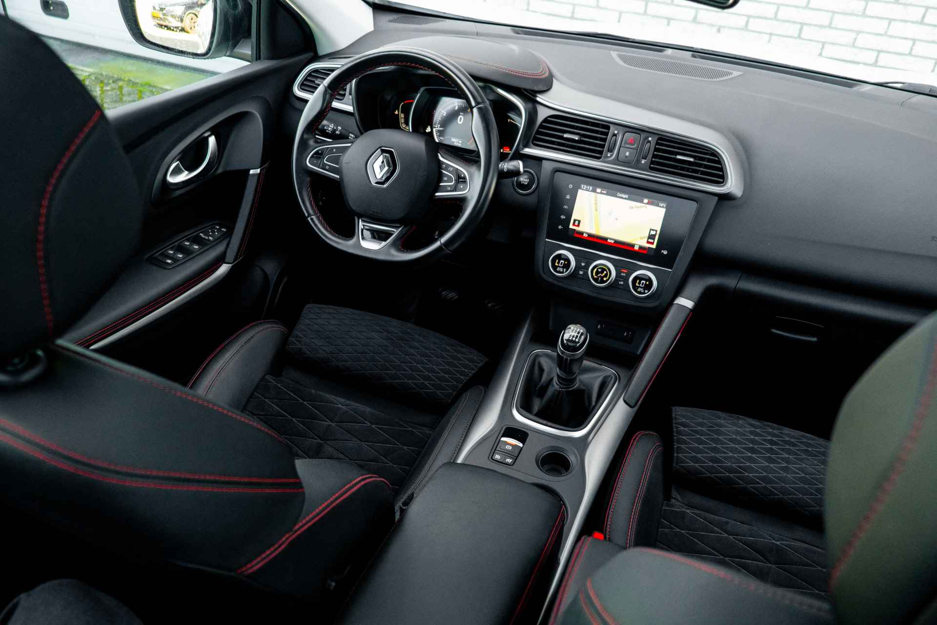 Renault Kadjar 1.3 TCe 160 PK Black Edition | BOSE | TREKHAAK | WINTERPAKKET | incl. Bovag rijklaarpakket met 12 maanden garantie - 43/60