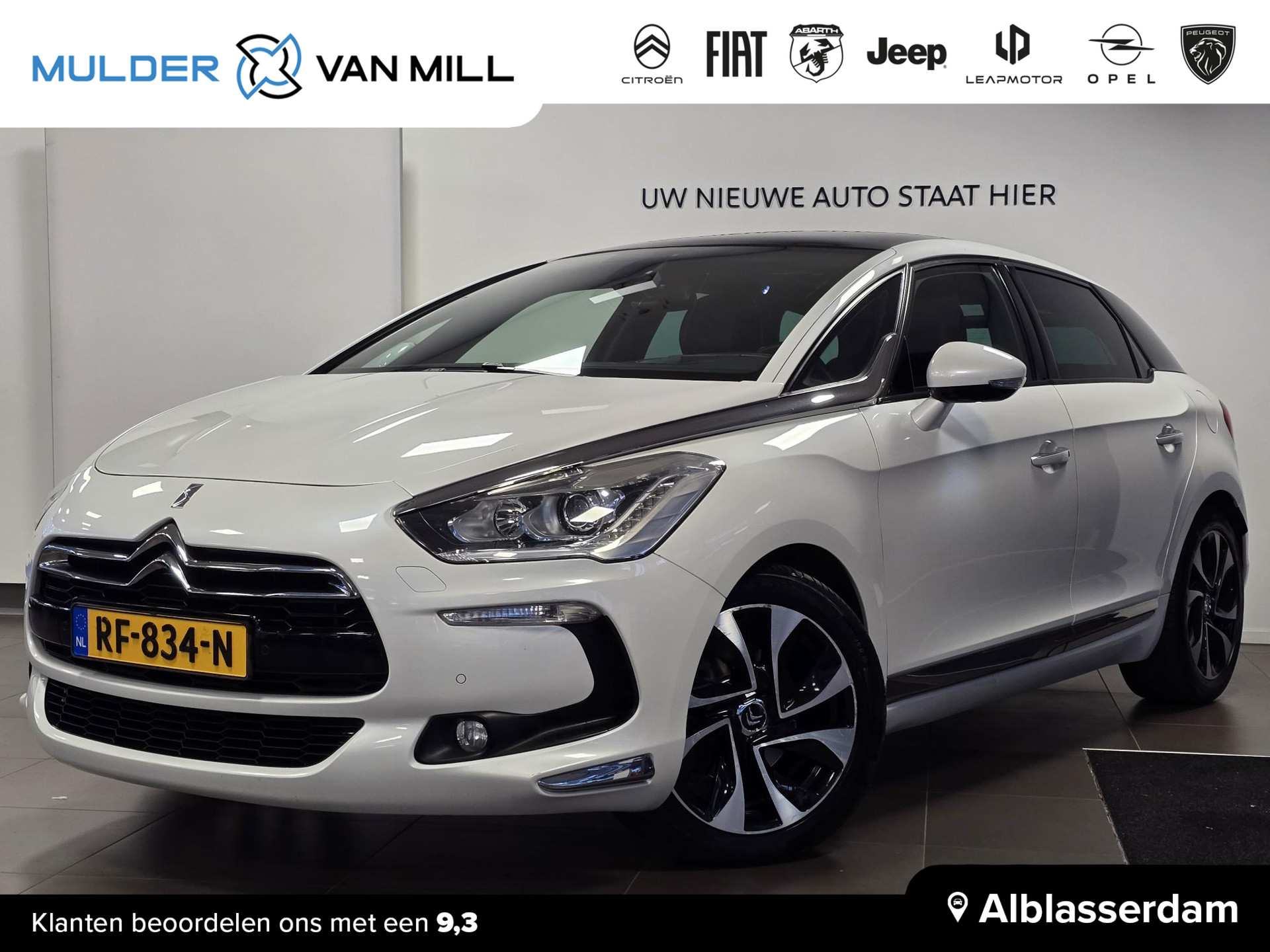 Citroen DS5 So Chic 1.6 TURBO 156pk 6-TRAPSAUTOMAAT | PANODAK | BI-XENON | CAMERA | NAVI | LEDER | STOELVERW. | TREKHAAK |