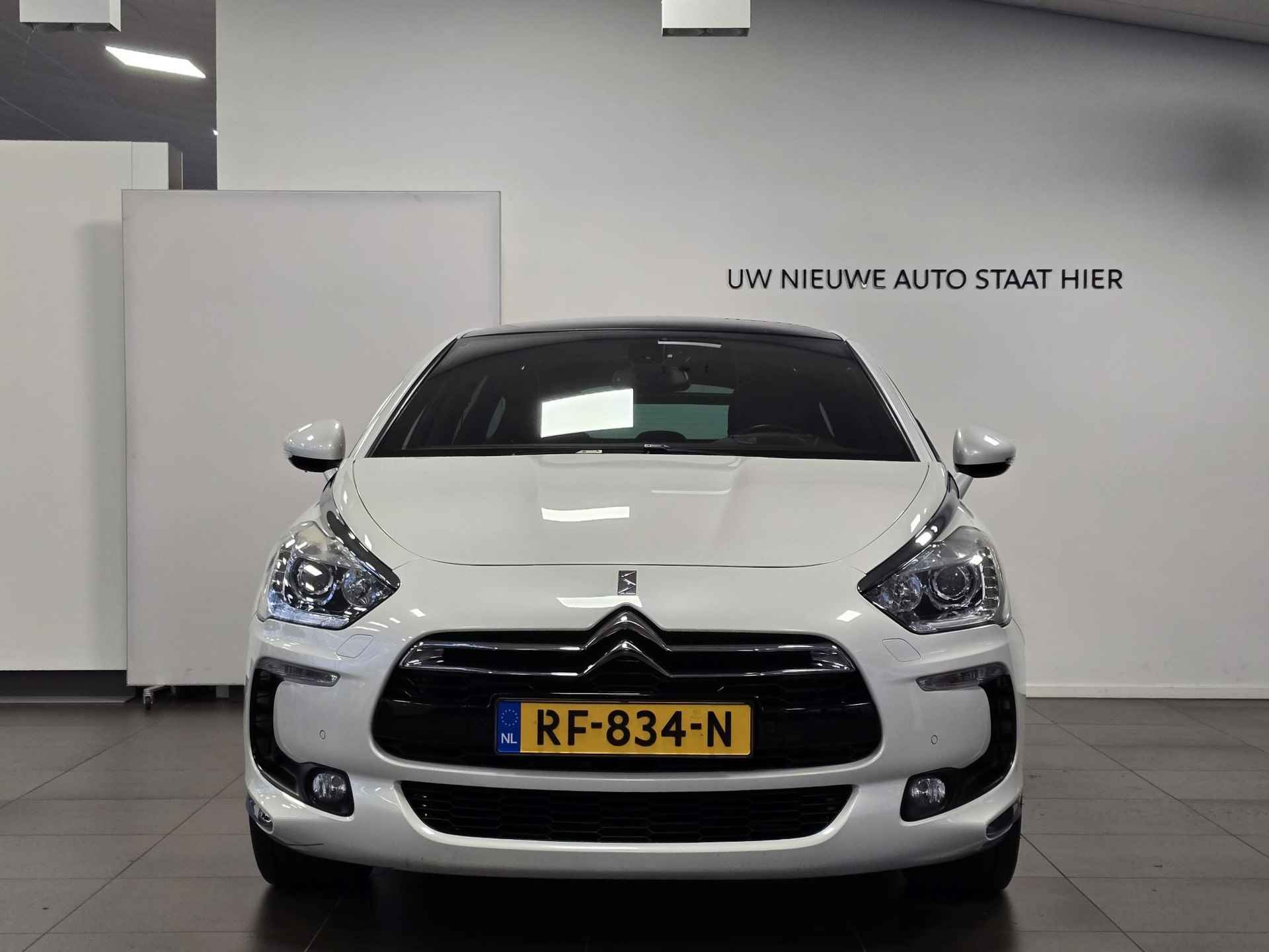 Citroen DS5 So Chic 1.6 TURBO 156pk 6-TRAPSAUTOMAAT | PANODAK | BI-XENON | CAMERA | NAVI | LEDER | STOELVERW. | TREKHAAK | - 3/51