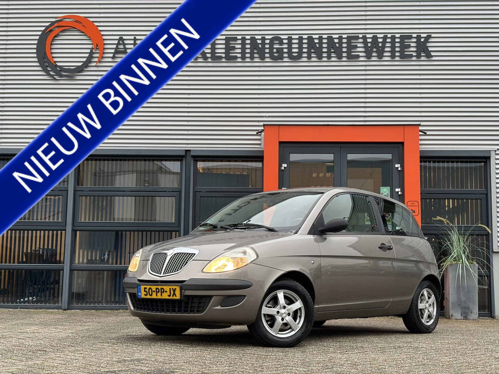 Lancia Ypsilon 1.2 Argento / NL Auto / Goed Onderhouden / Met Nieuwe APK /