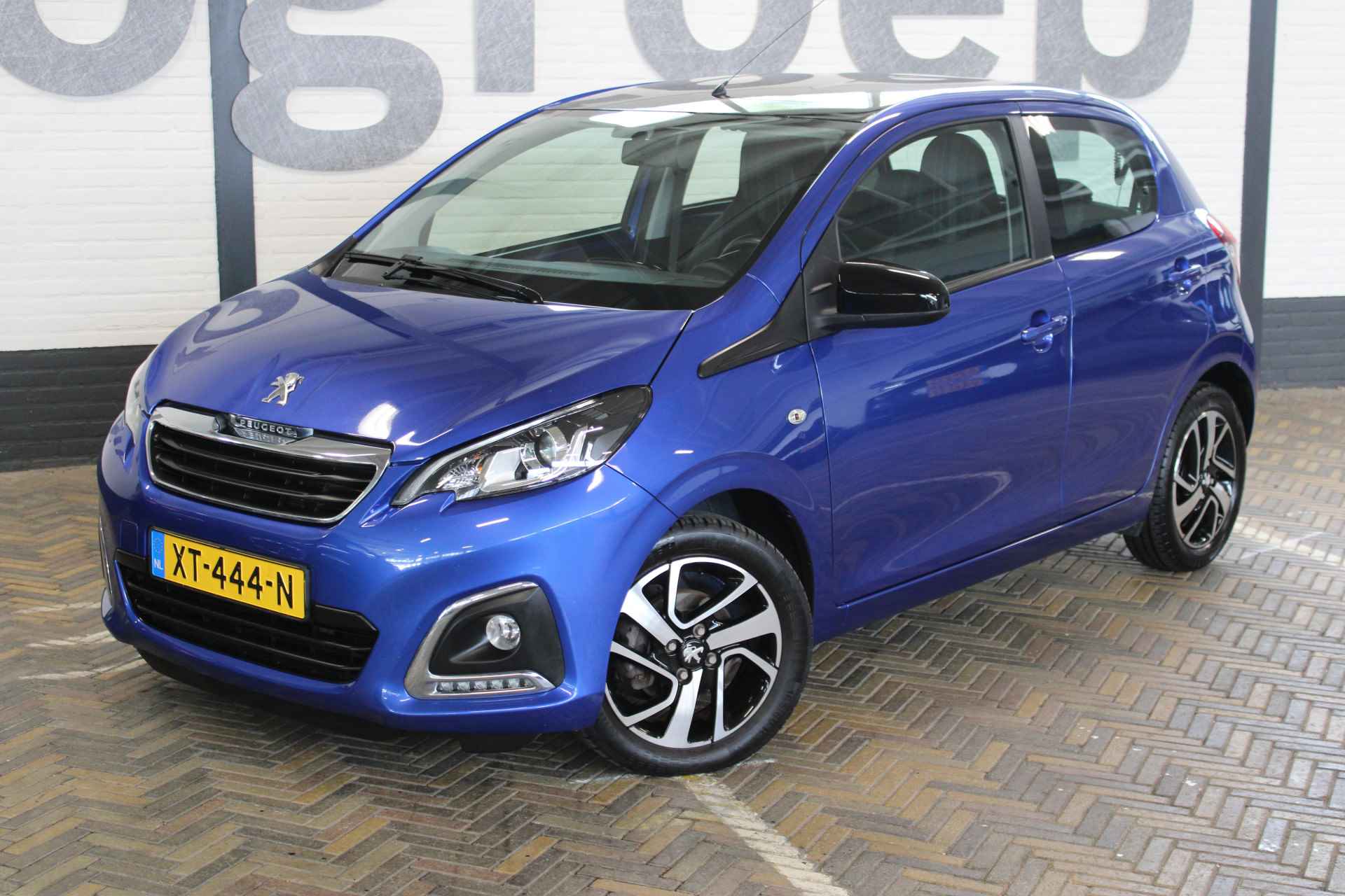 Peugeot 108 1.0 e-VTi Allure | Incl. 12 maanden garantie | 1ste eigenaar! | Automaat | Apple carplay/Android auto | Airco | Schakelflippers | Elektrisch verstelbare spiegels | Dakdragers | - 6/42