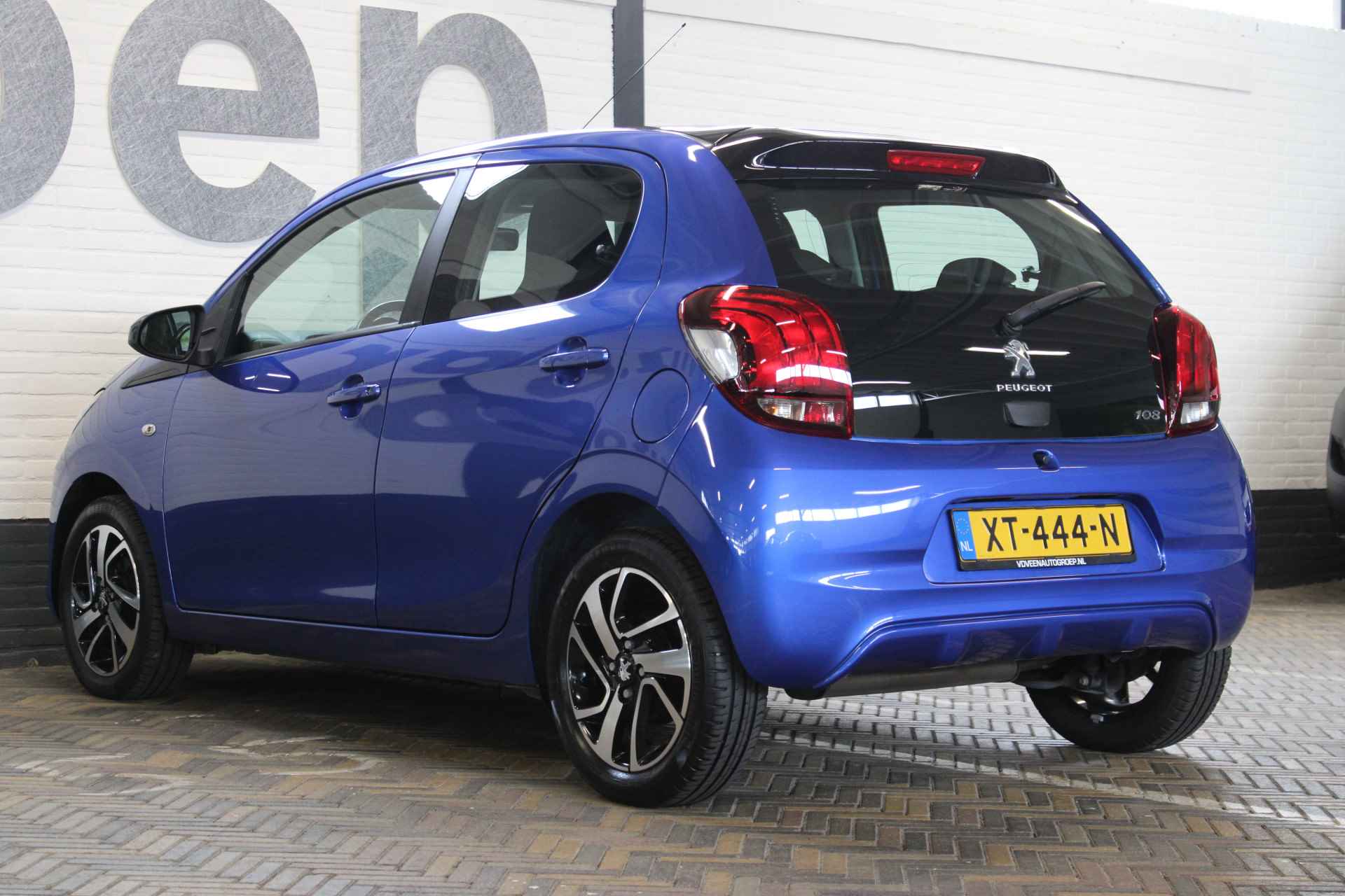 Peugeot 108 1.0 e-VTi Allure | Incl. 12 maanden garantie | 1ste eigenaar! | Automaat | Apple carplay/Android auto | Airco | Schakelflippers | Elektrisch verstelbare spiegels | Dakdragers | - 23/42