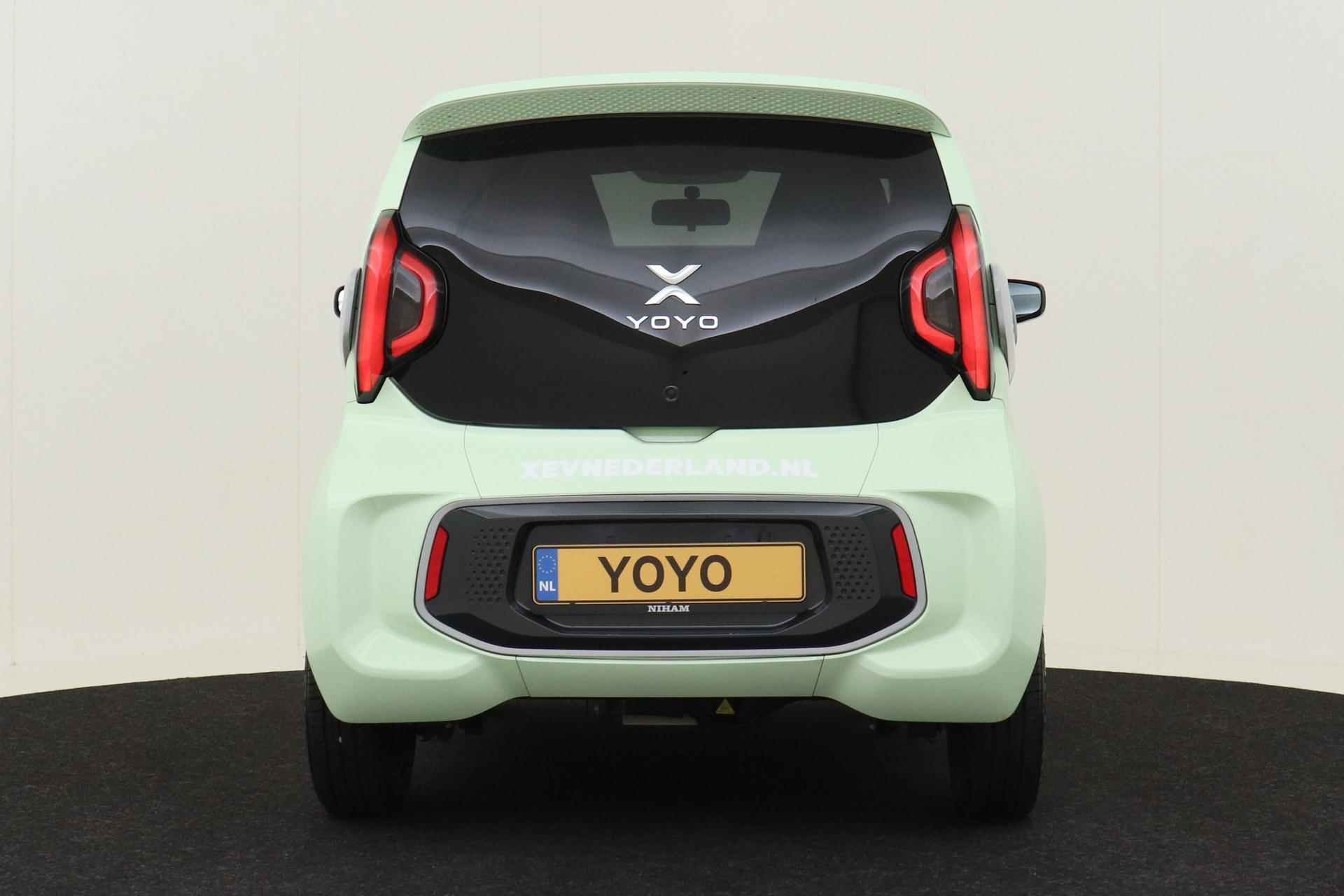 XEV YOYO EASY -PANO.DAK|KEYLESS|ABS *LEATHER UPHOLSTERY UPON REQUEST*EXPORT ONLY - 11/50