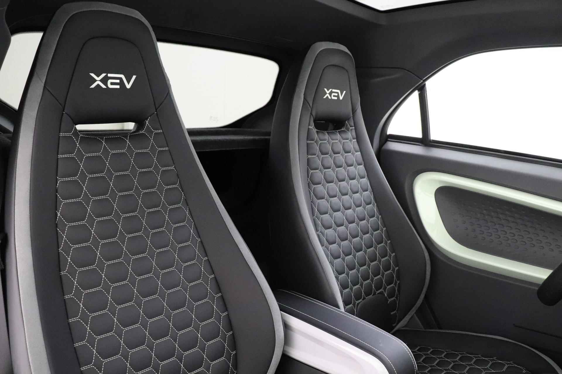 XEV YOYO EASY -PANO.DAK|KEYLESS|ABS *LEATHER UPHOLSTERY UPON REQUEST*EXPORT ONLY - 21/50