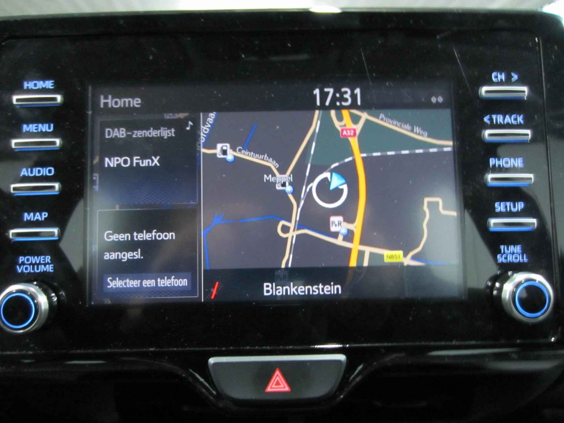 Toyota Yaris 1.5 Hybrid Active Navi Camera Cruise Control - 11/26