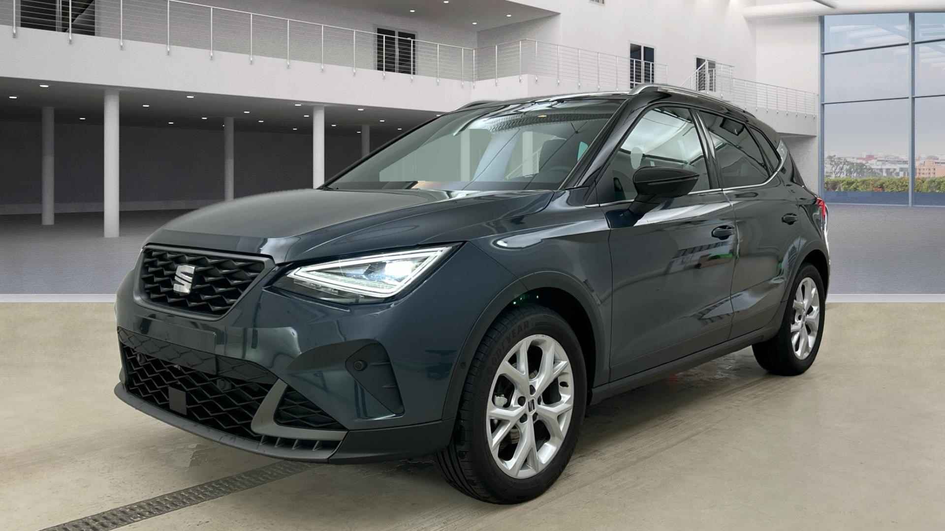 SEAT Arona 1.0 EcoTSi 115pk DSG FR | Full LED | Keyless | ParkAssist + Camera | App-Connect | Armsteun vóór | Black Pack | Wireless Charge - 3/23