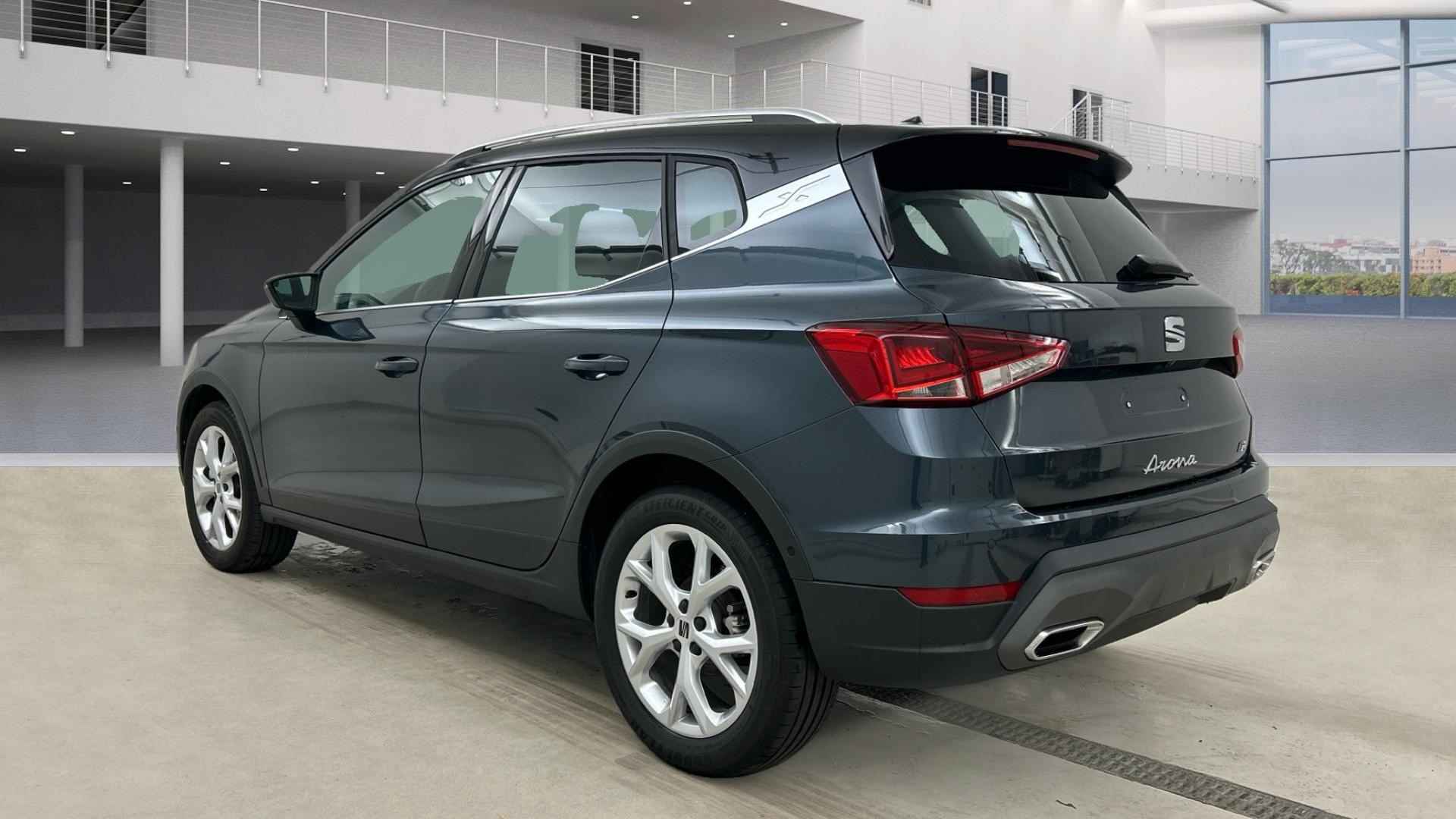 SEAT Arona 1.0 EcoTSi 115pk DSG FR | Full LED | Keyless | ParkAssist + Camera | App-Connect | Armsteun vóór | Black Pack | Wireless Charge - 9/23