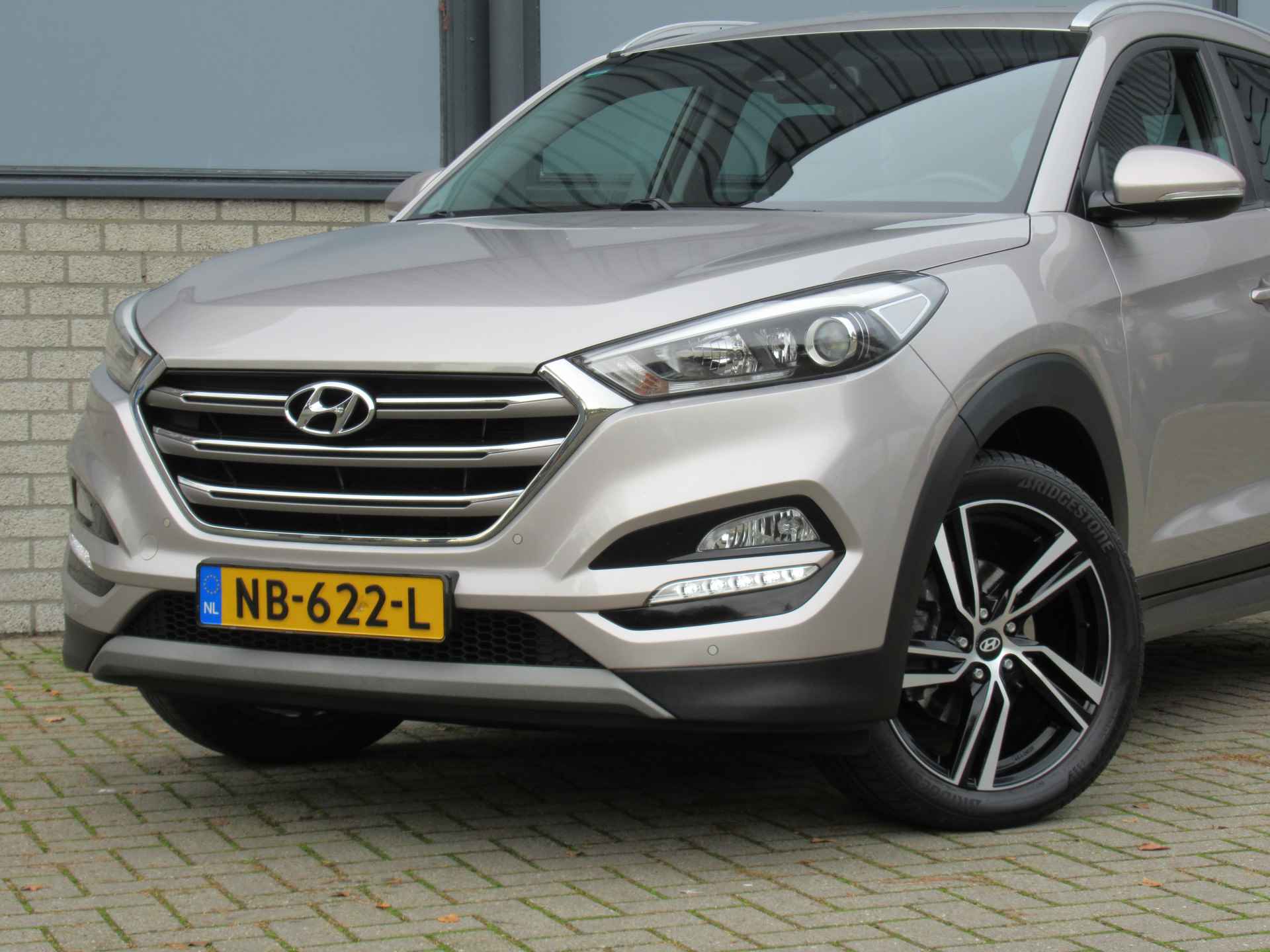 Hyundai Tucson 1.6 GDi Comfort 19"inch LM | Navi | Camera | stoel verw | tr.haak | Cruise - 3/23