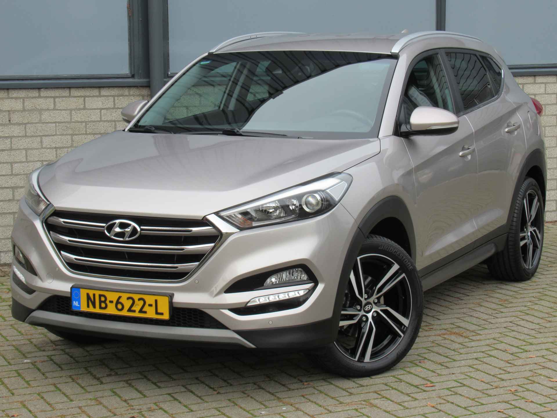 Hyundai Tucson 1.6 GDi Comfort 19"inch LM | Navi | Camera | stoel verw | tr.haak | Cruise - 4/23