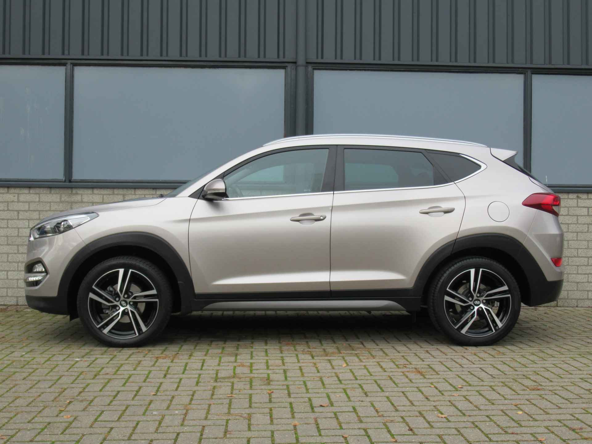 Hyundai Tucson 1.6 GDi Comfort 19"inch LM | Navi | Camera | stoel verw | tr.haak | Cruise - 5/23