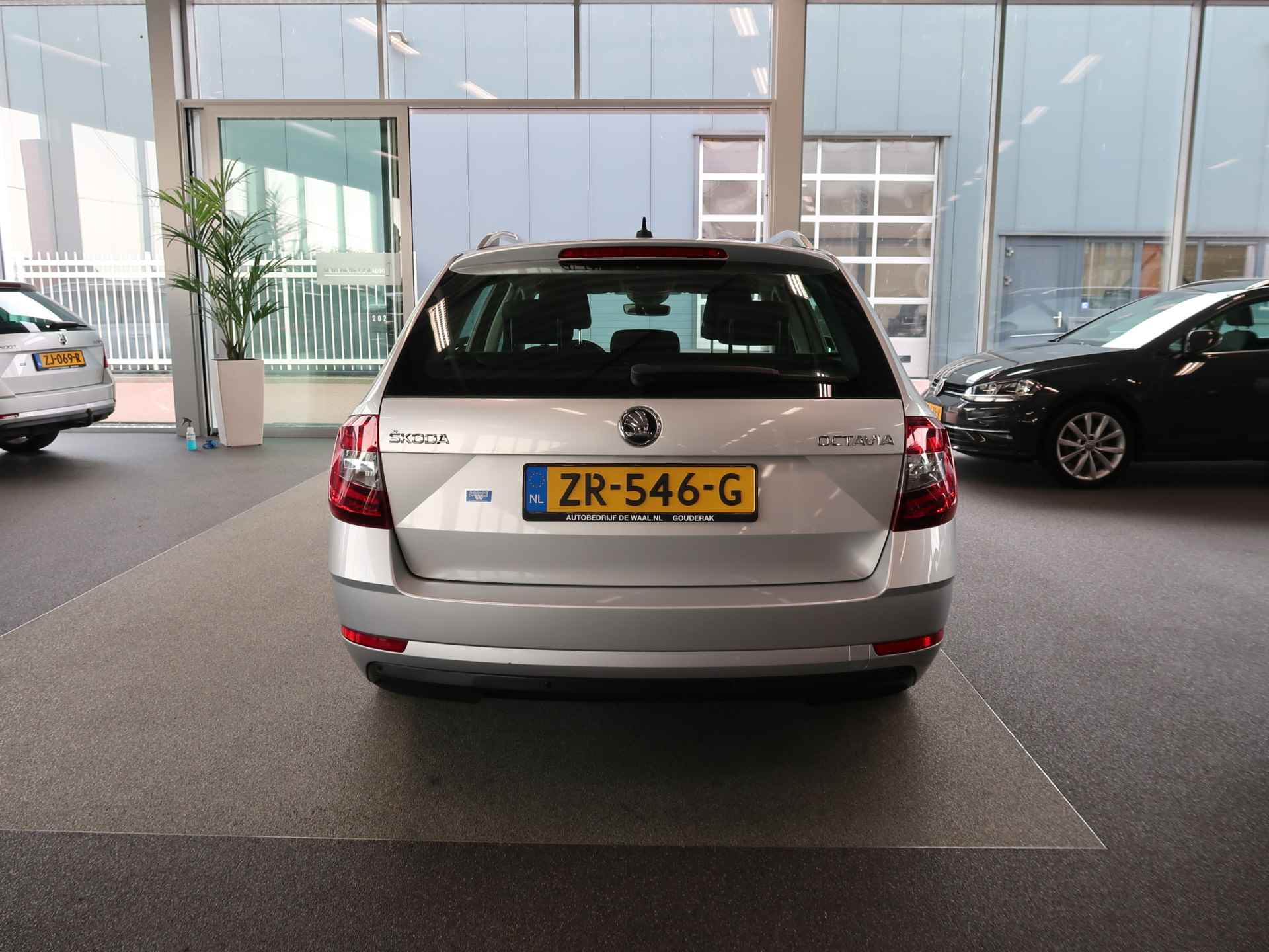 Škoda Octavia Combi 1.5 TSi 150pk DSG Style Bns KEYLESS/CANTON/NAVI/CARPLAYPDC/LED - 22/103