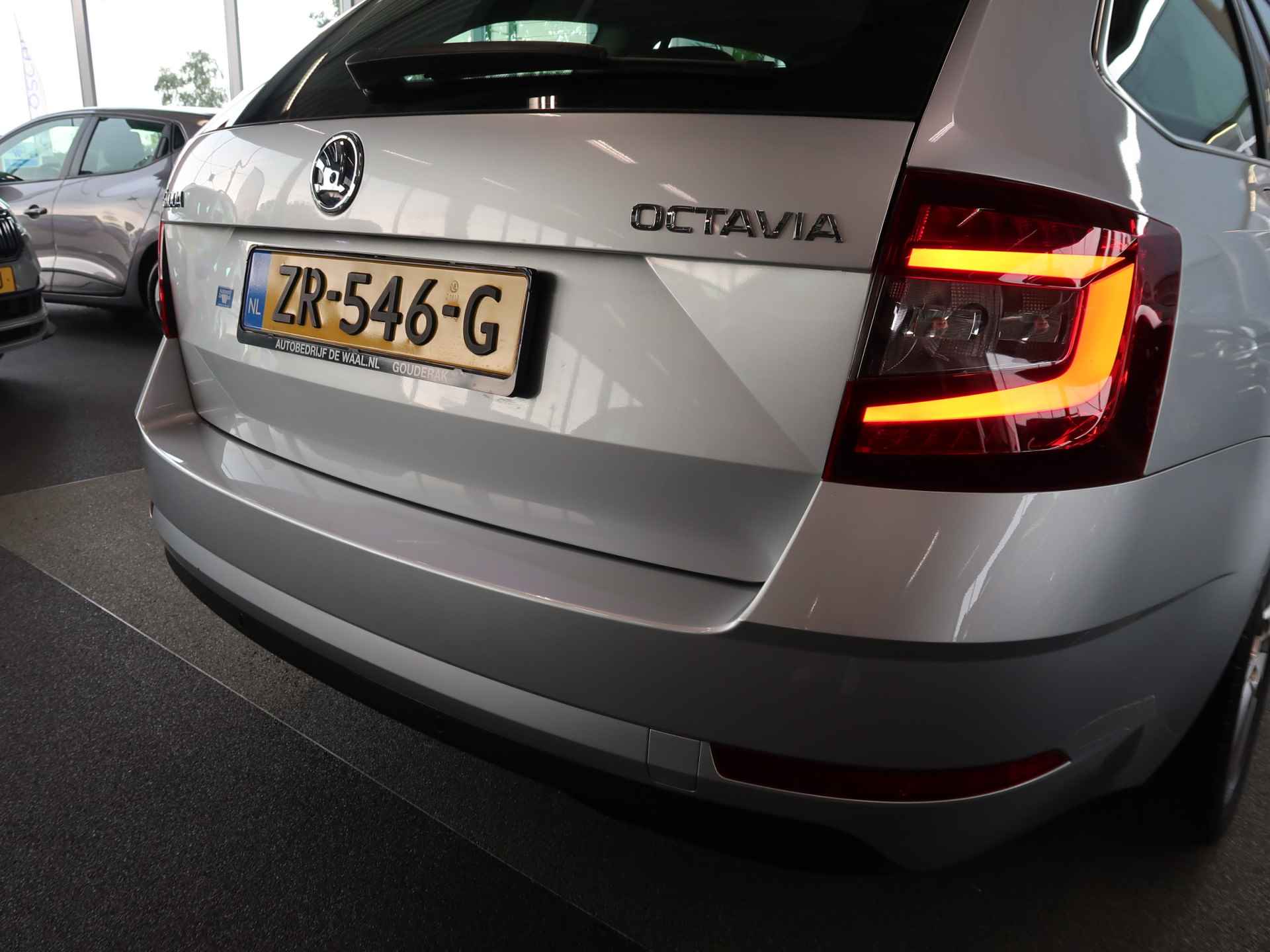 Škoda Octavia Combi 1.5 TSi 150pk DSG Style Bns KEYLESS/CANTON/NAVI/CARPLAYPDC/LED - 24/103