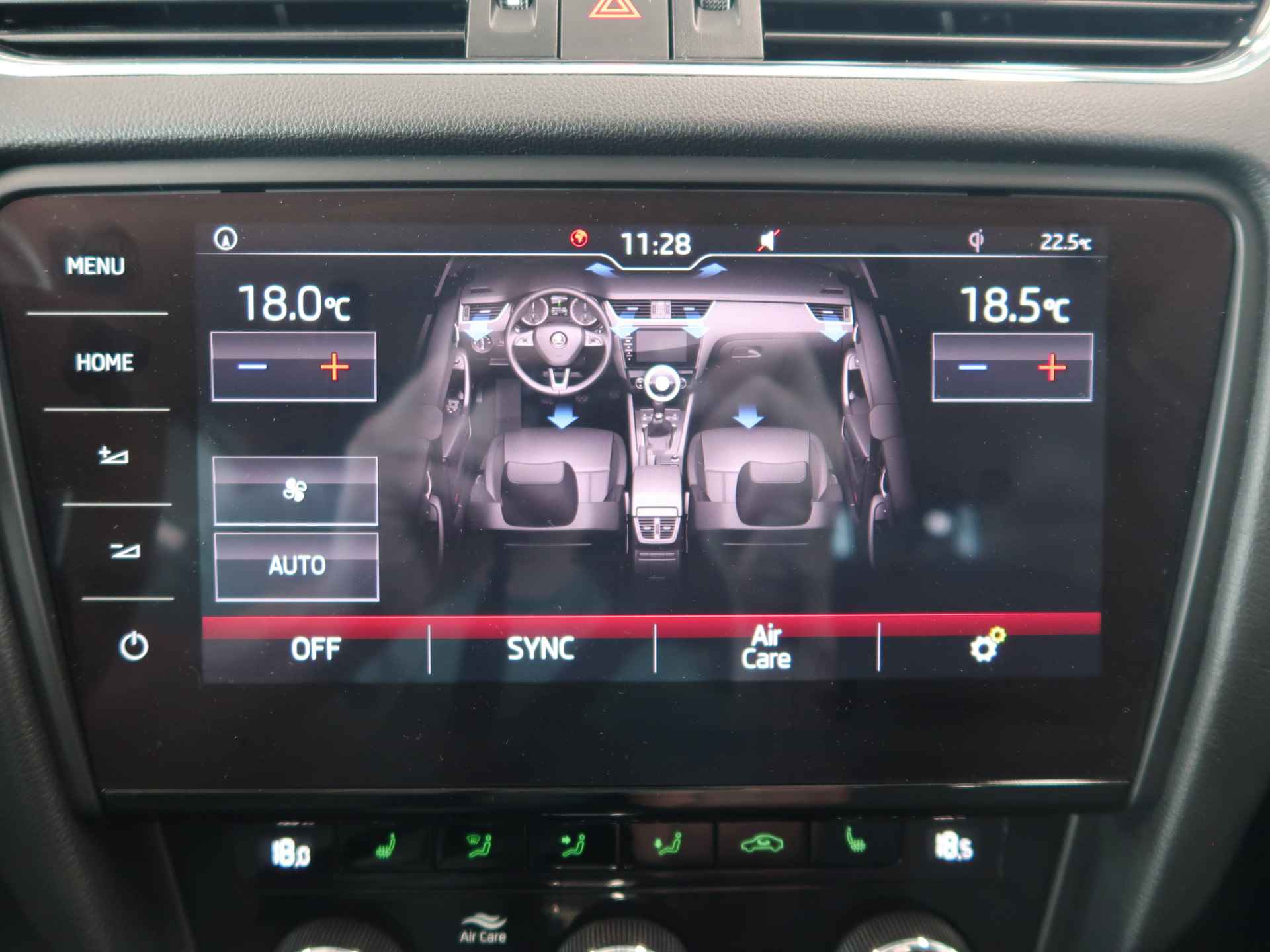 Škoda Octavia Combi 1.5 TSi 150pk DSG Style Bns KEYLESS/CANTON/NAVI/CARPLAYPDC/LED - 8/103