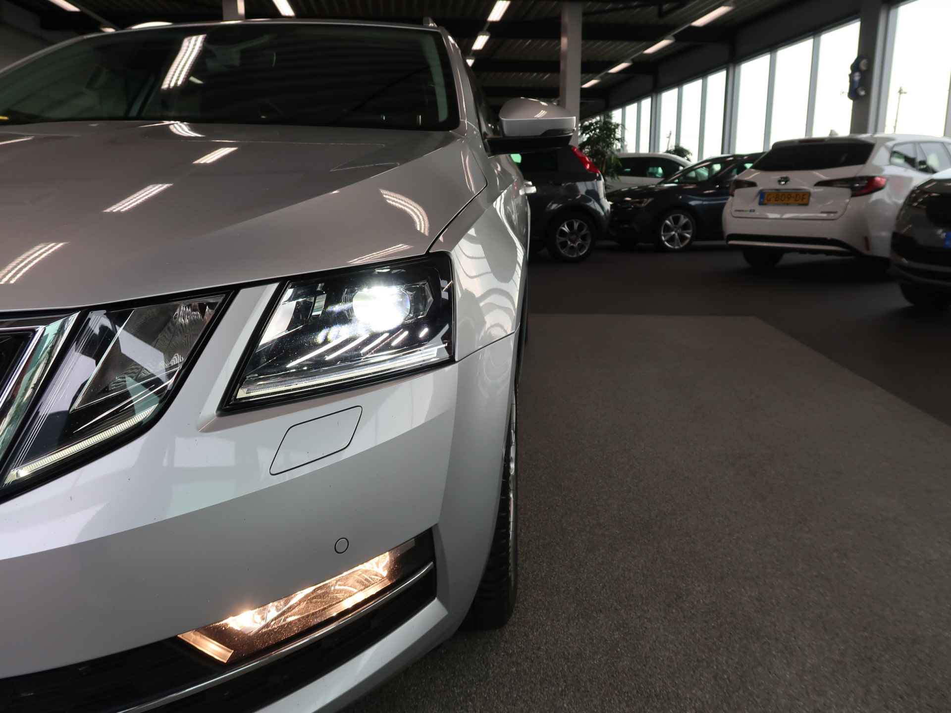 Škoda Octavia Combi 1.5 TSi 150pk DSG Style Bns KEYLESS/CANTON/NAVI/CARPLAYPDC/LED - 15/103