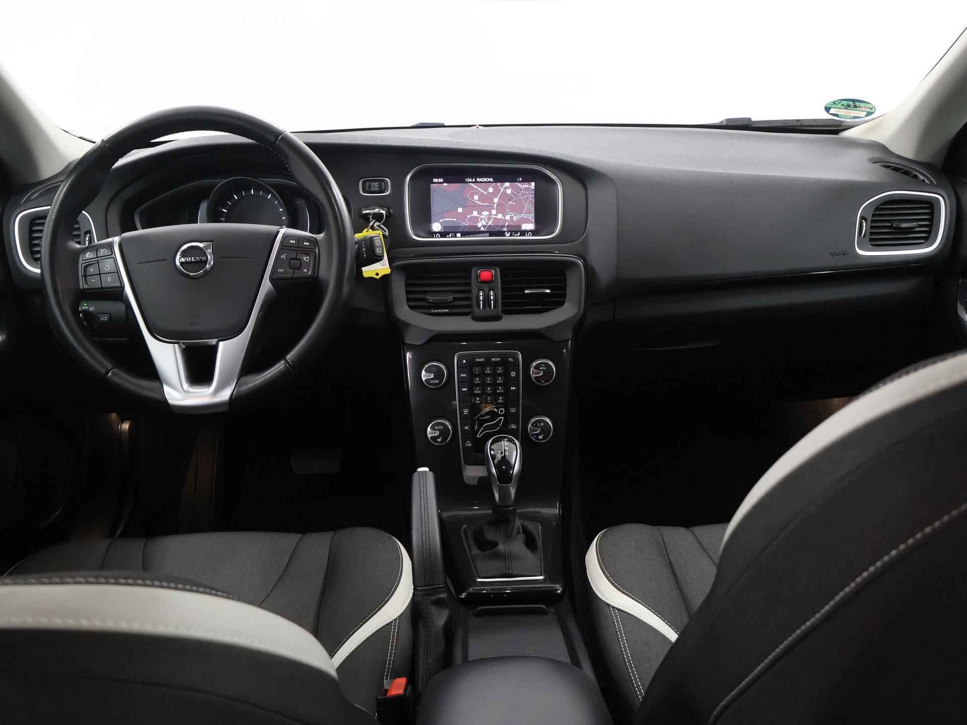 Volvo V40 1.5 T3 Dynamic Edition | Navigatie | Stoelverwarming | Climate Control | - 9/39